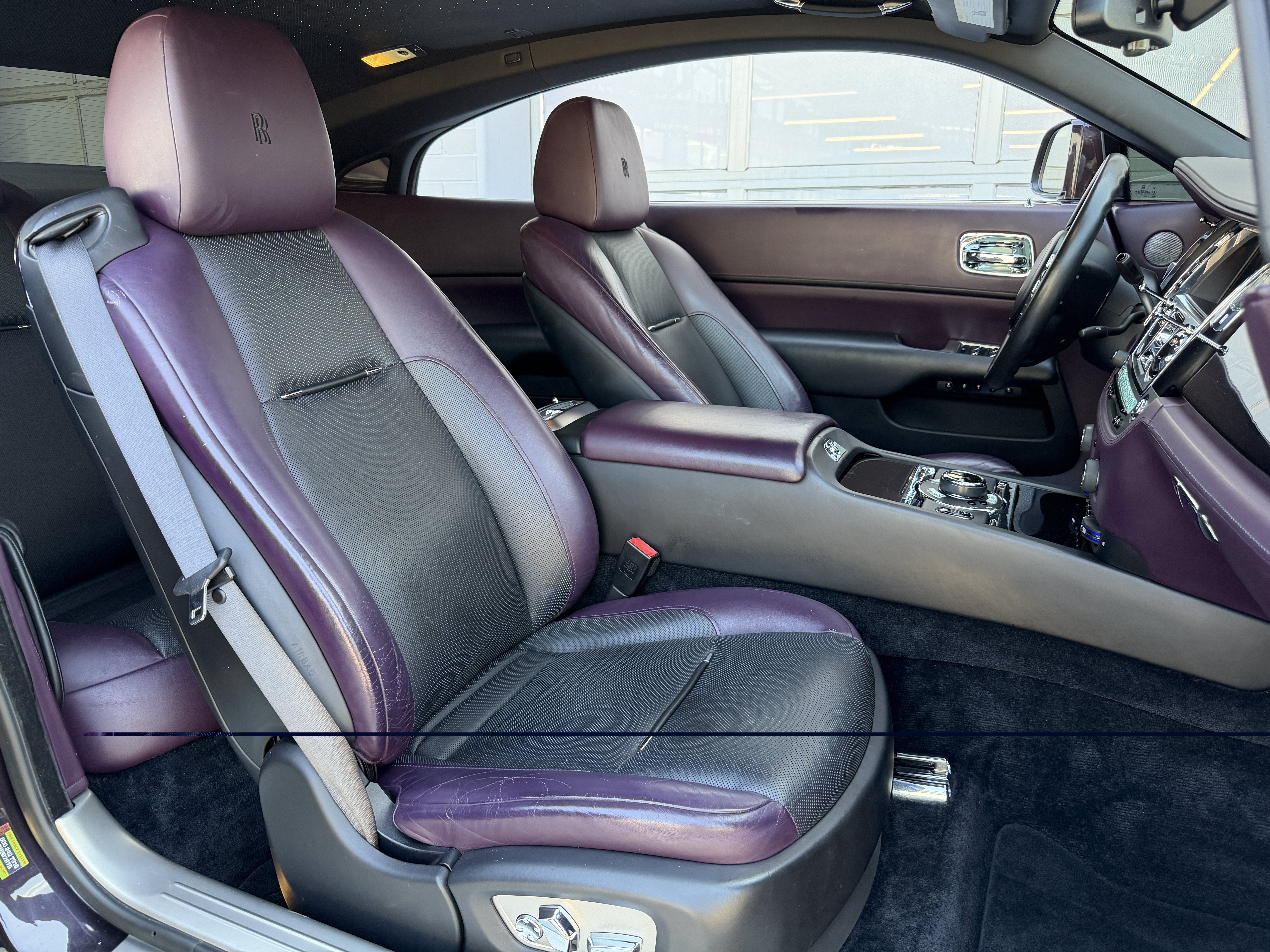 Used 2018 Twilight Purple Rolls-Royce  image 42