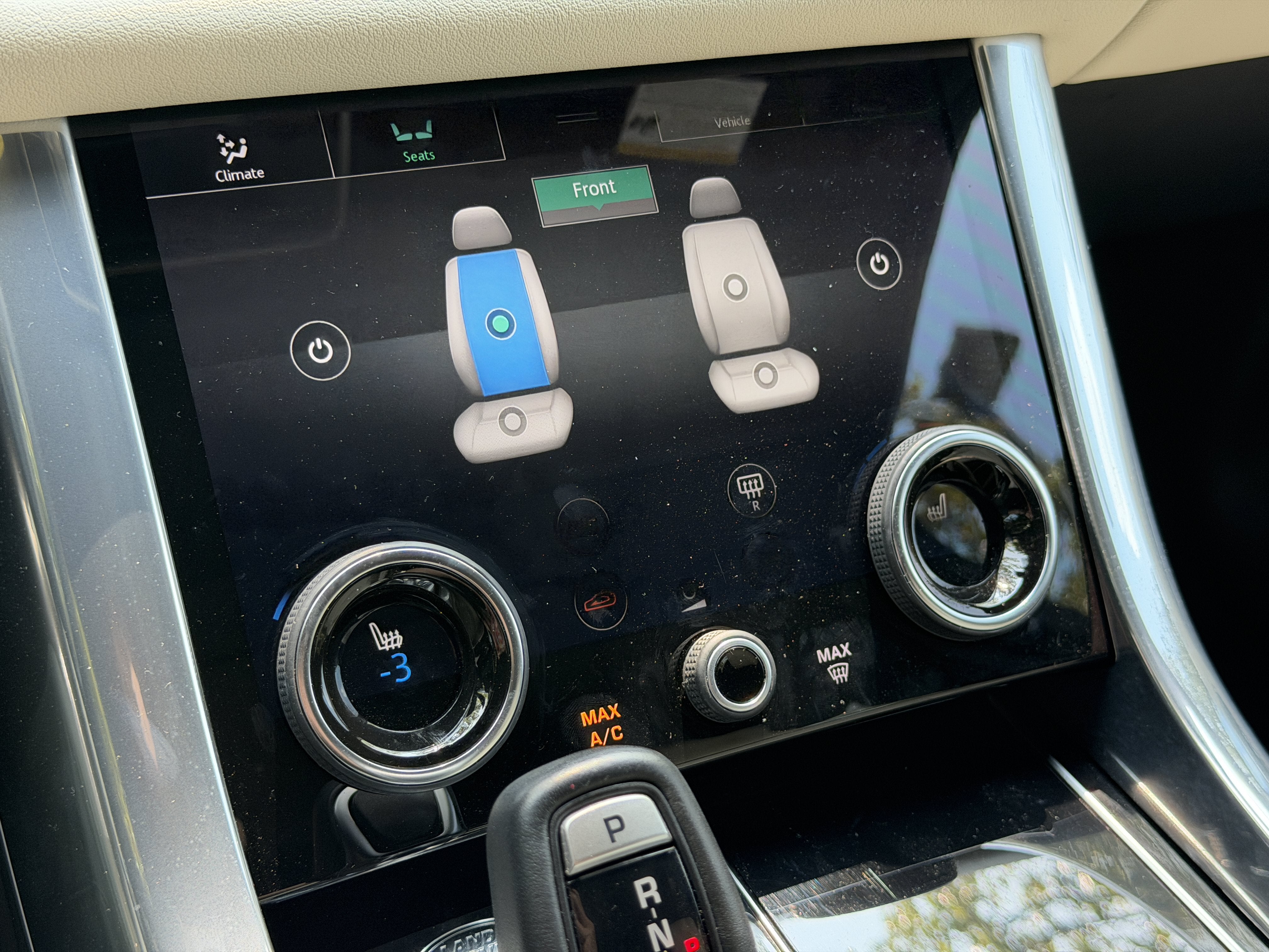 Used 2022 Silver Land Rover HSE Silver Edition image 23