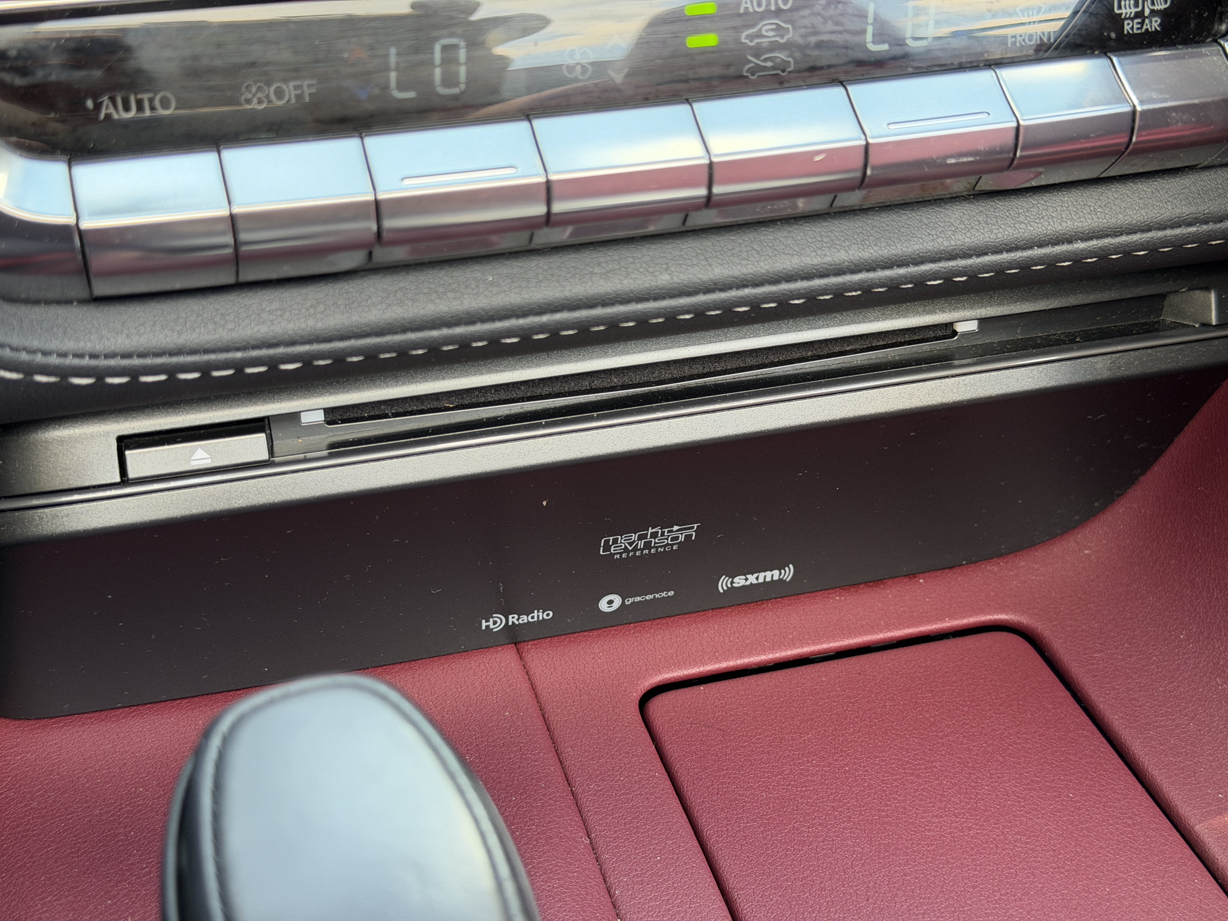 Used 2021 Ultra White Lexus 500 image 28