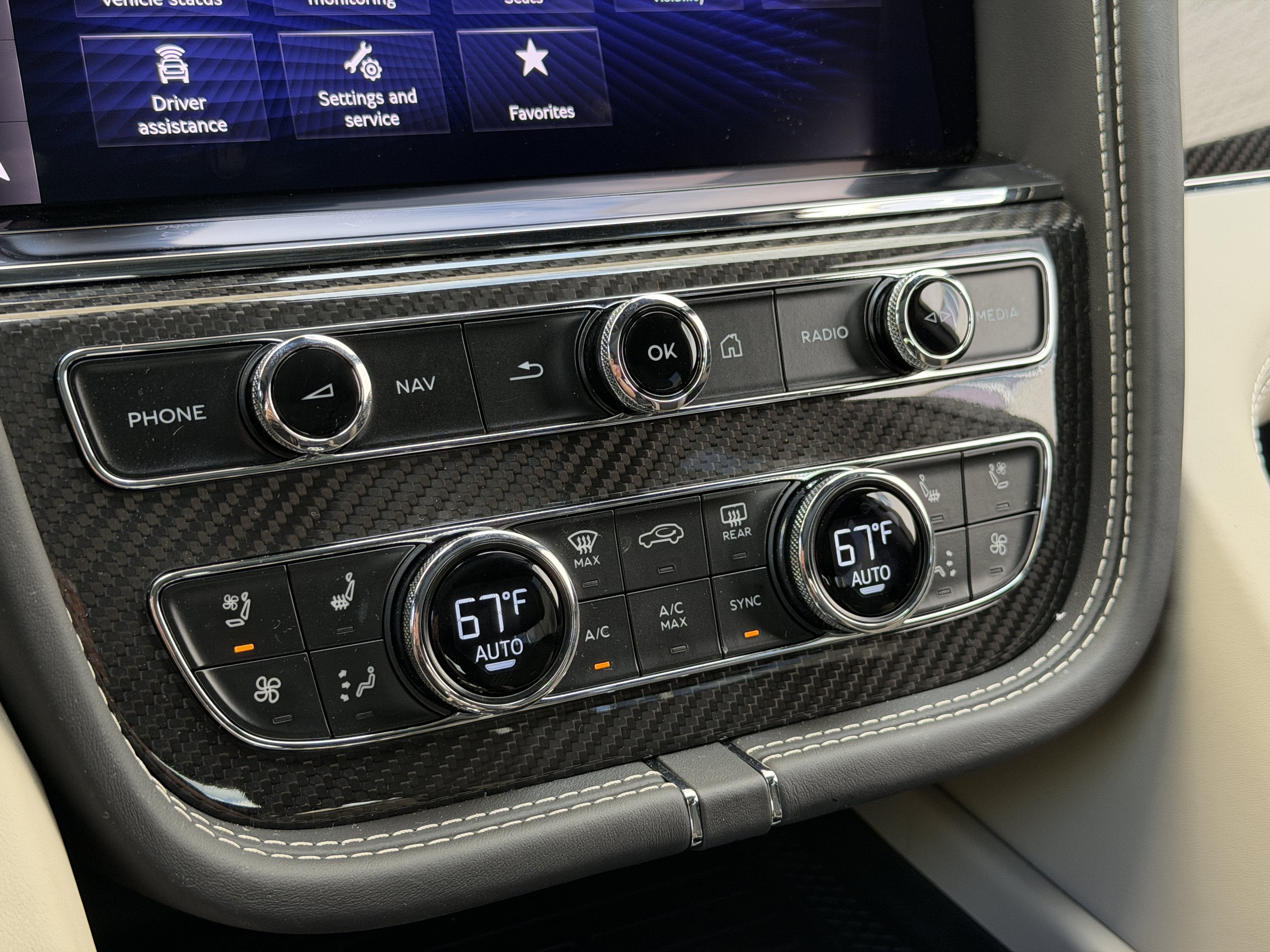 Used 2023 Sunburst Gold by Mulliner Bentley S image 27