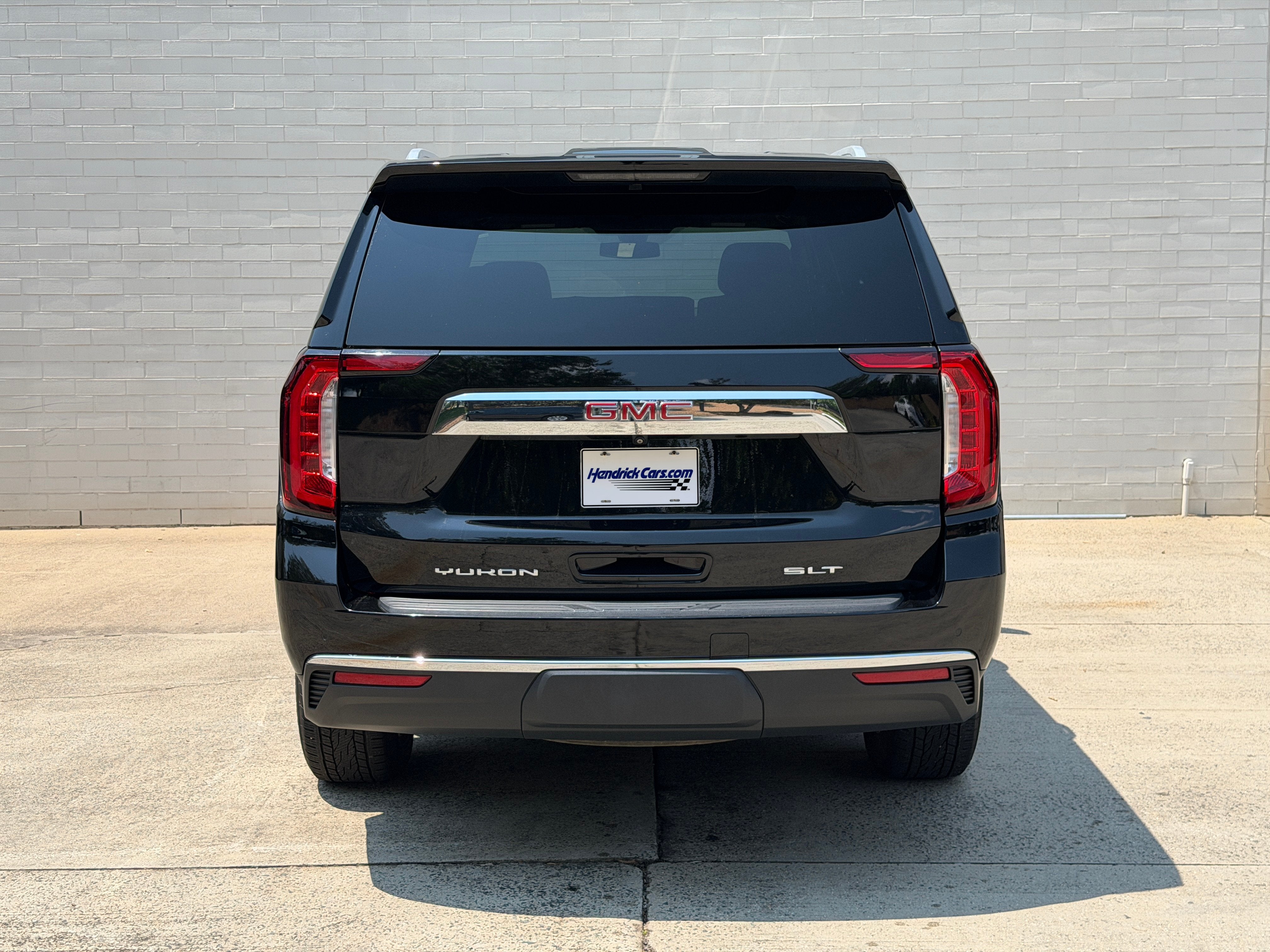 Used 2022 Onyx Black GMC SLT image 4