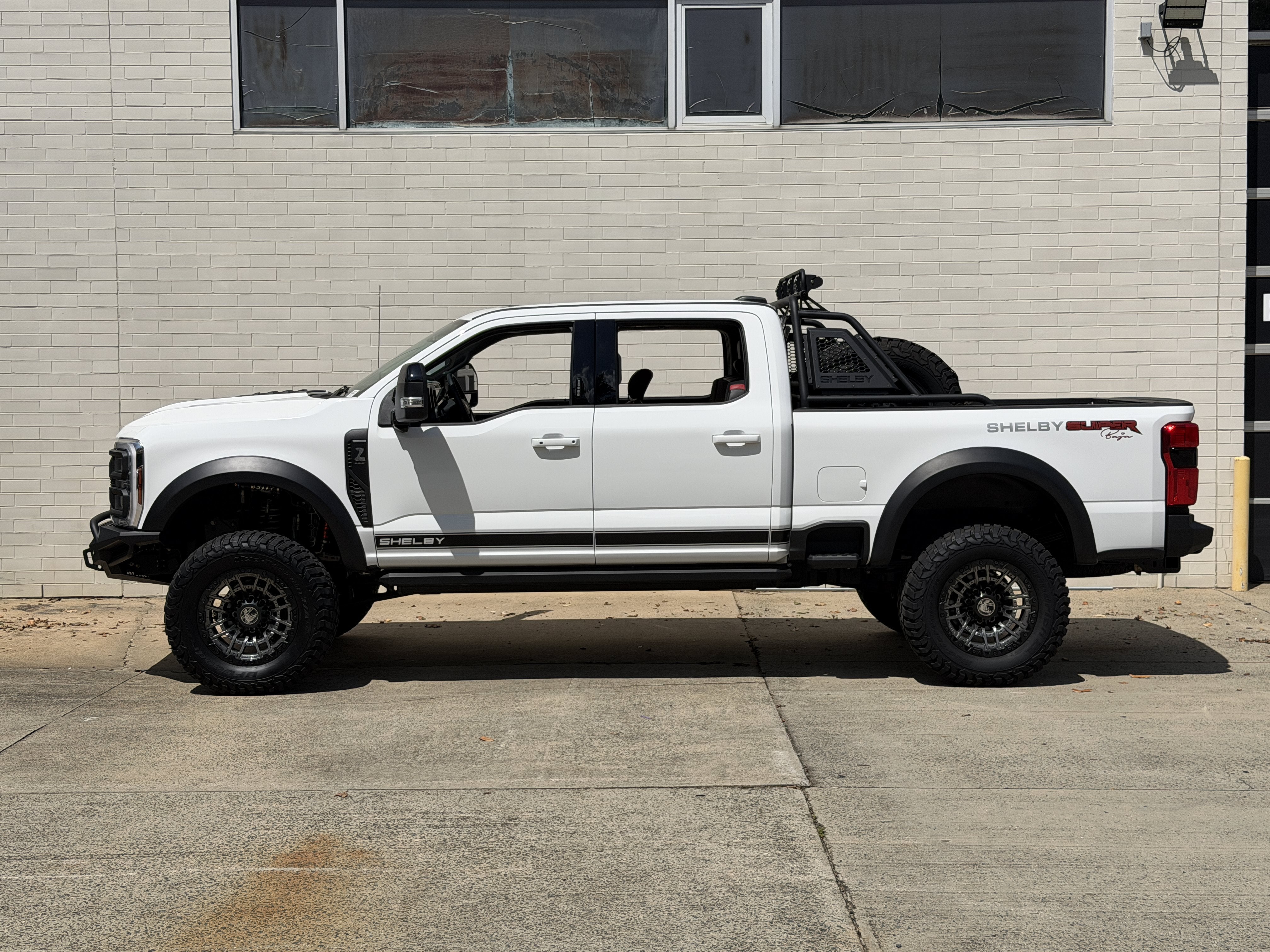 Used 2024 Oxford White Ford SuperCrew 4WD image 6