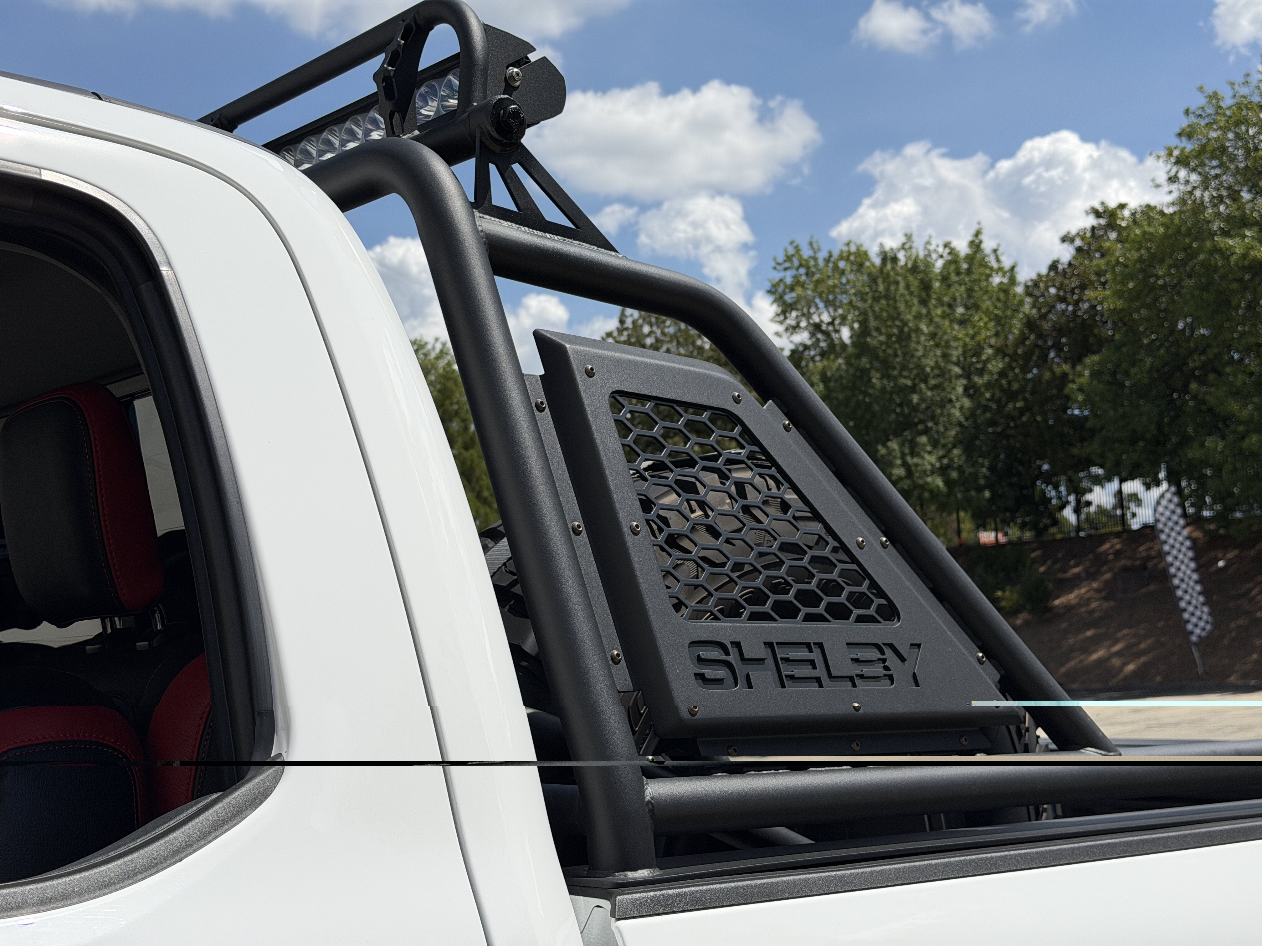 Used 2024 Oxford White Ford SuperCrew 4WD image 46