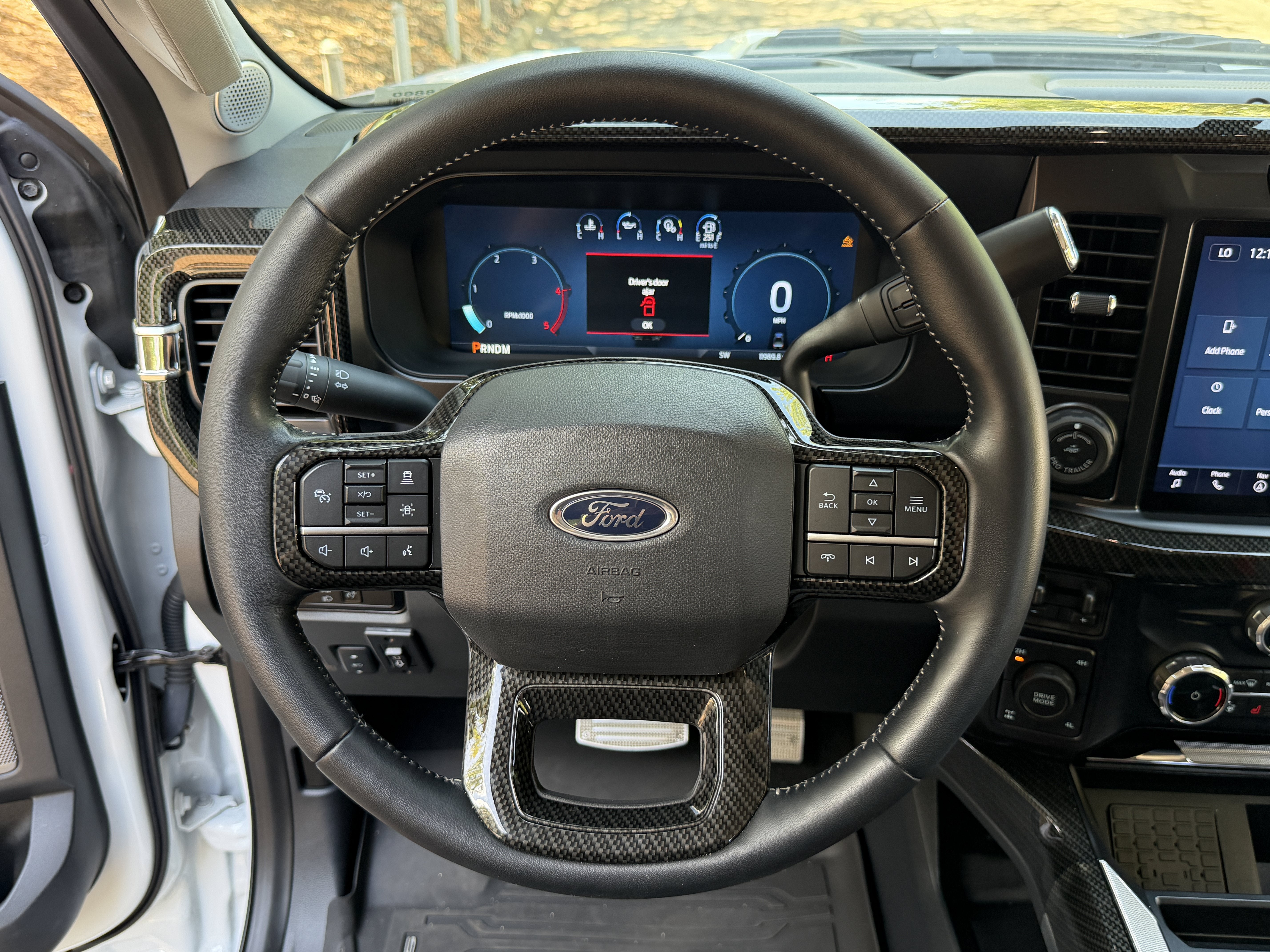Used 2024 Oxford White Ford SuperCrew 4WD image 18