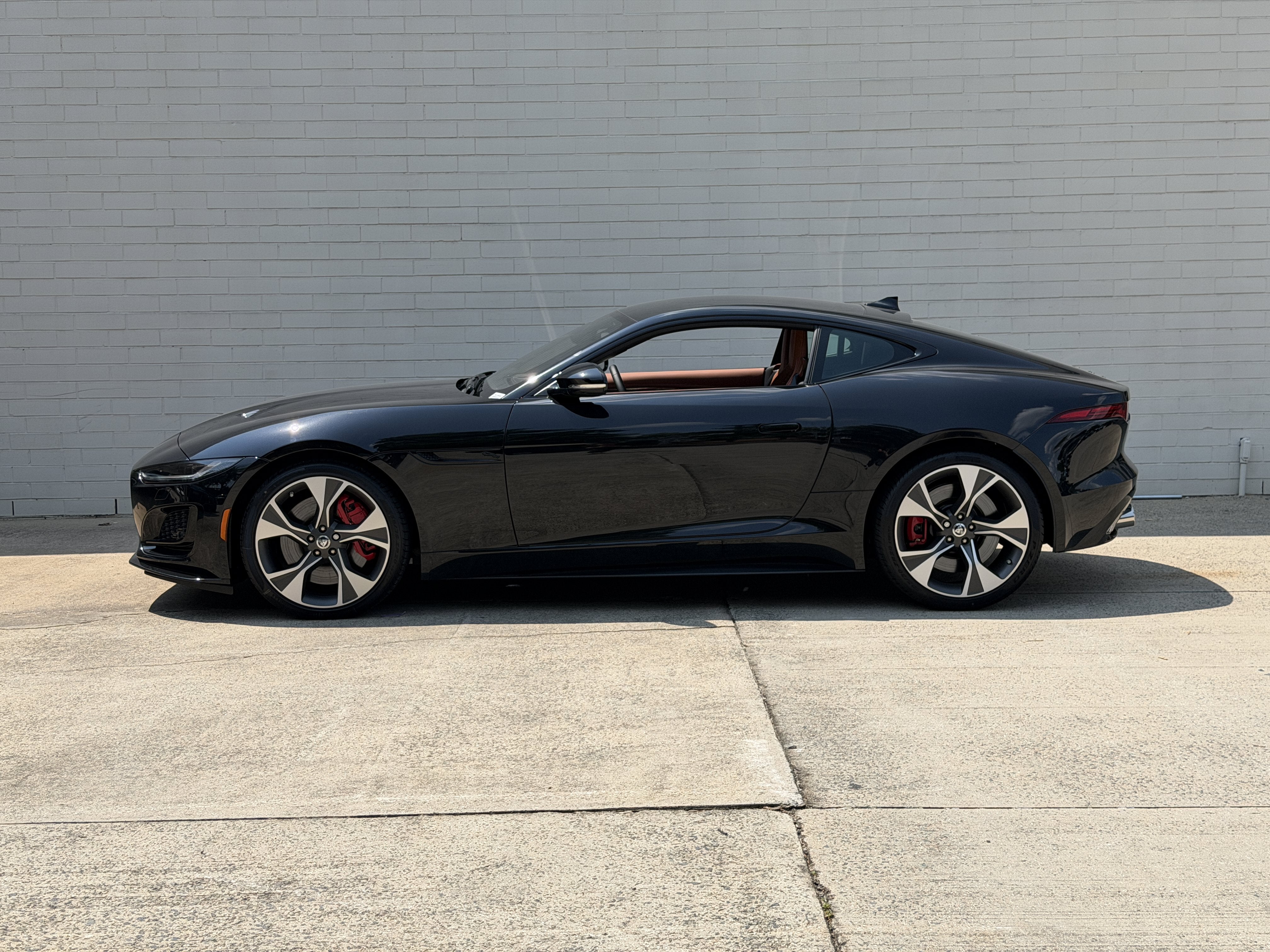 Used 2024 Santorini Black Jaguar R-Dynamic image 6