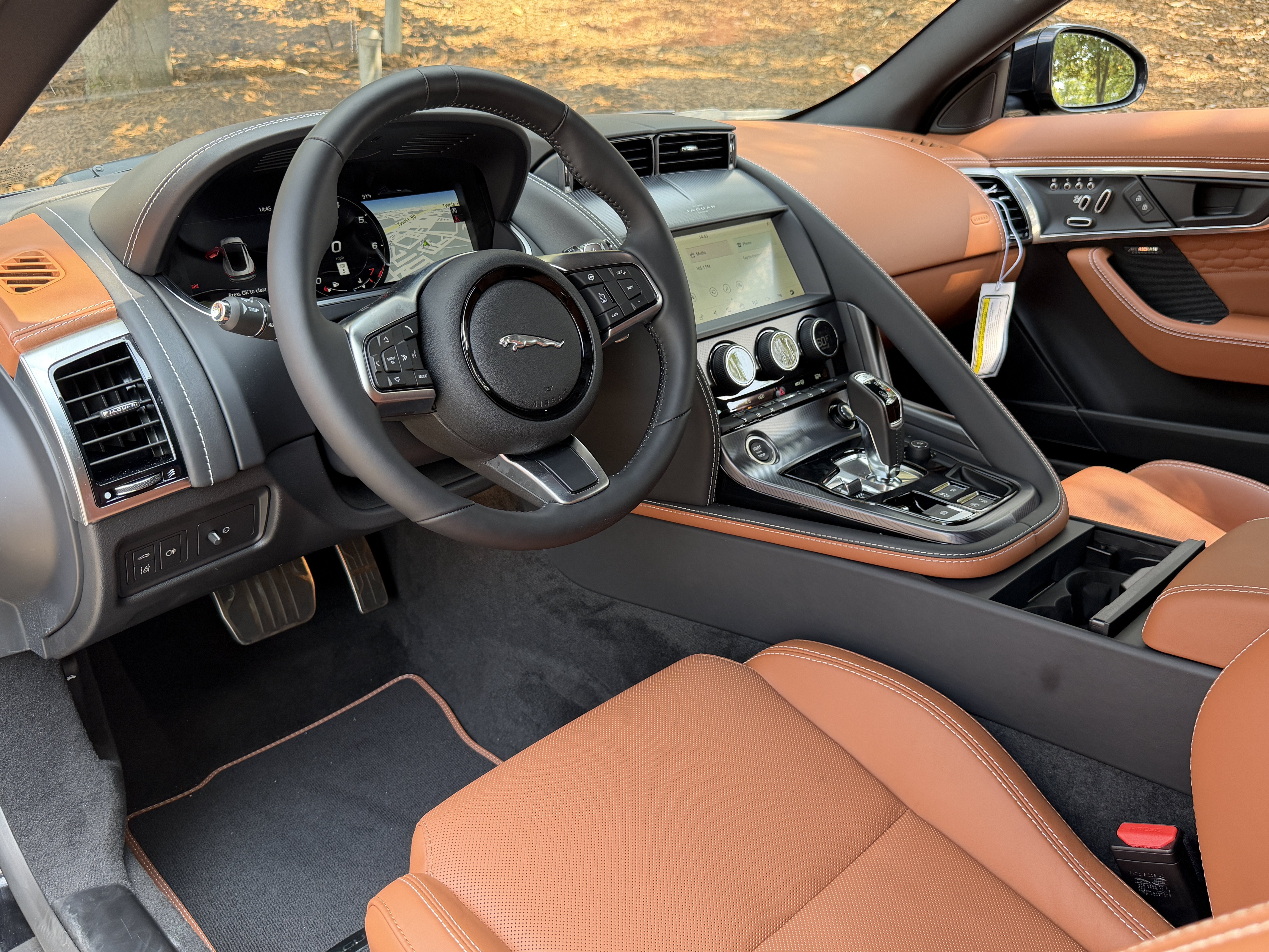 Used 2024 Santorini Black Jaguar R-Dynamic image 15