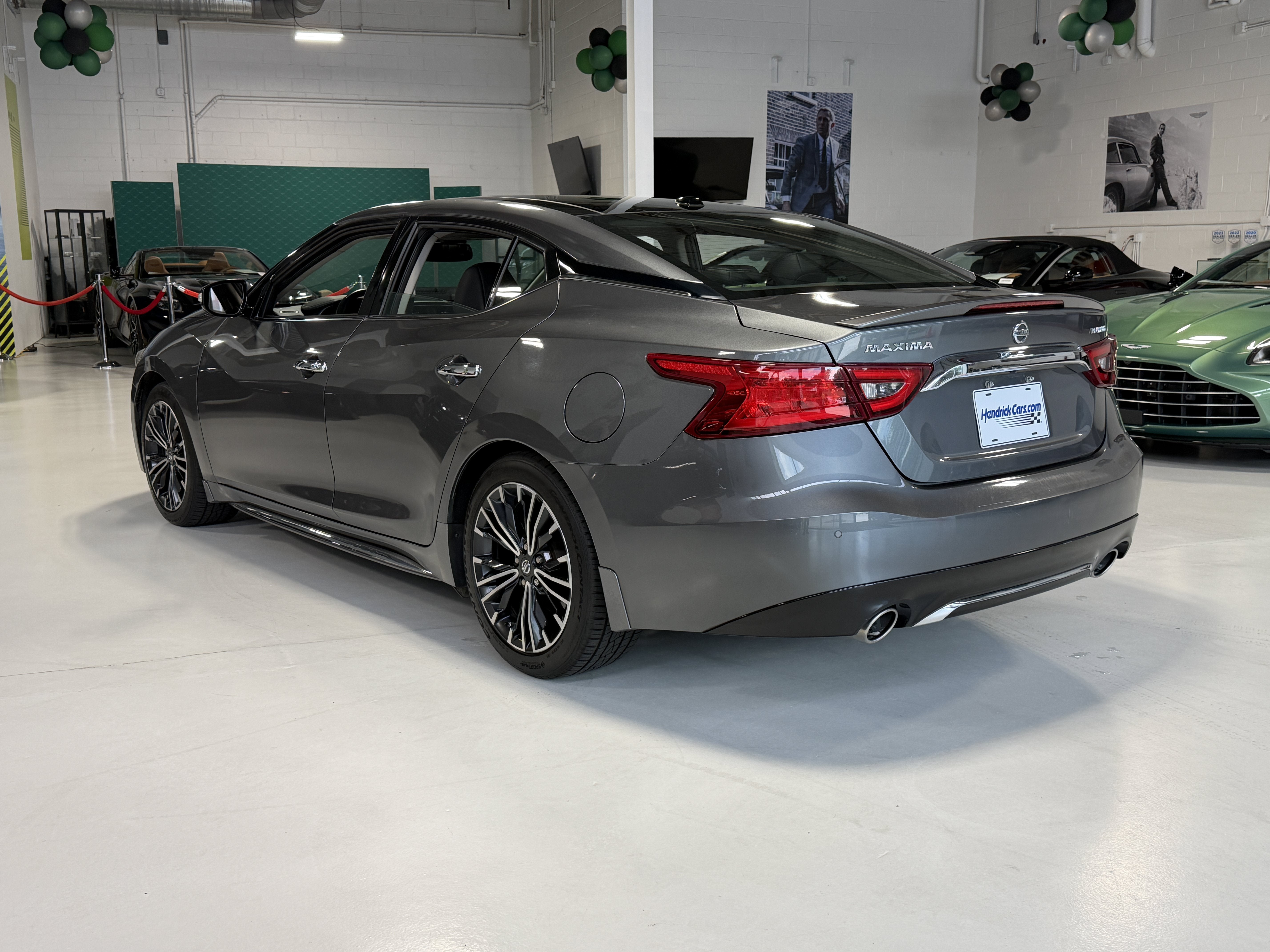 Used 2017 Gun Metallic Nissan Platinum image 5