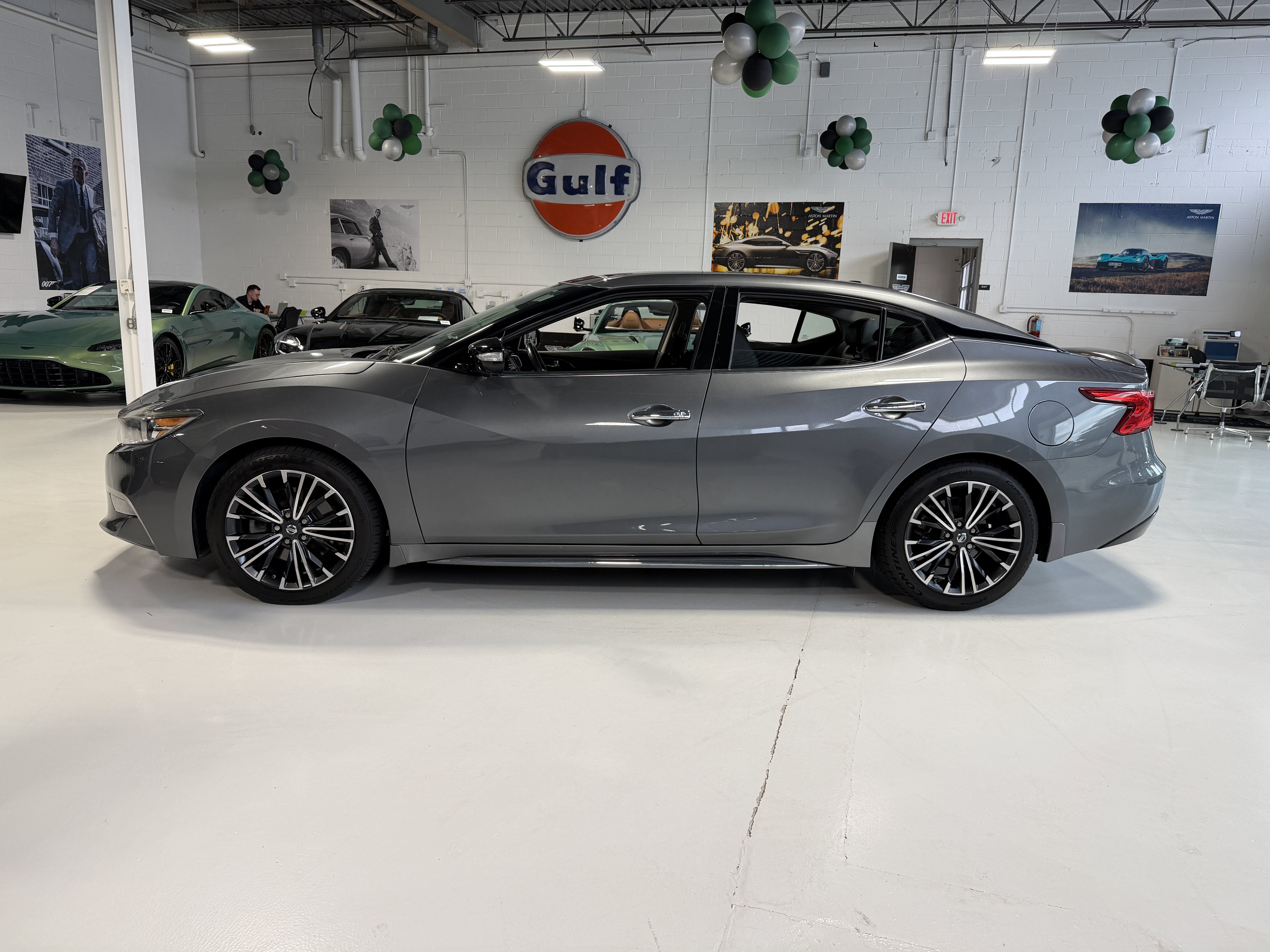 Used 2017 Gun Metallic Nissan Platinum image 6
