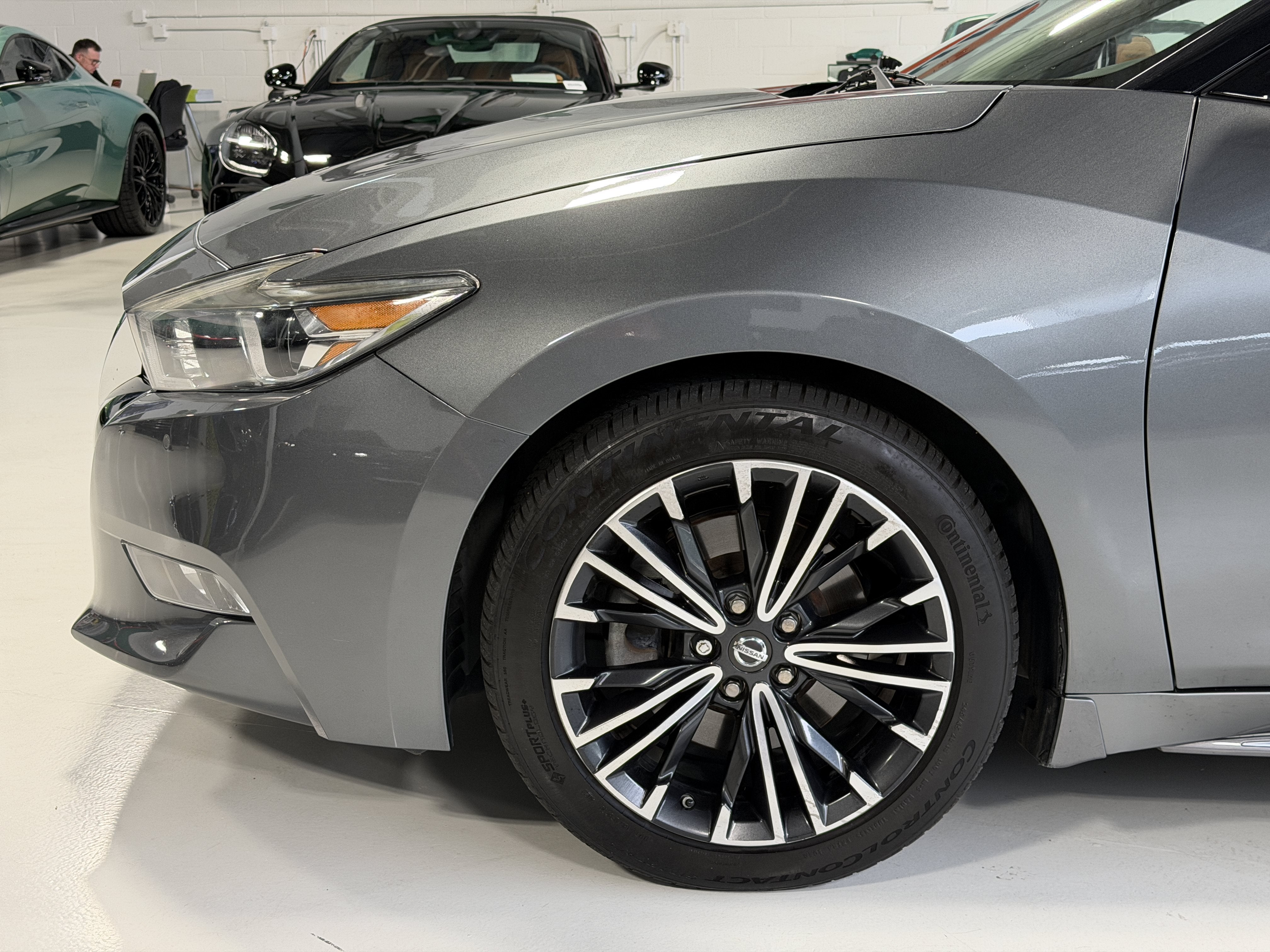 Used 2017 Gun Metallic Nissan Platinum image 10