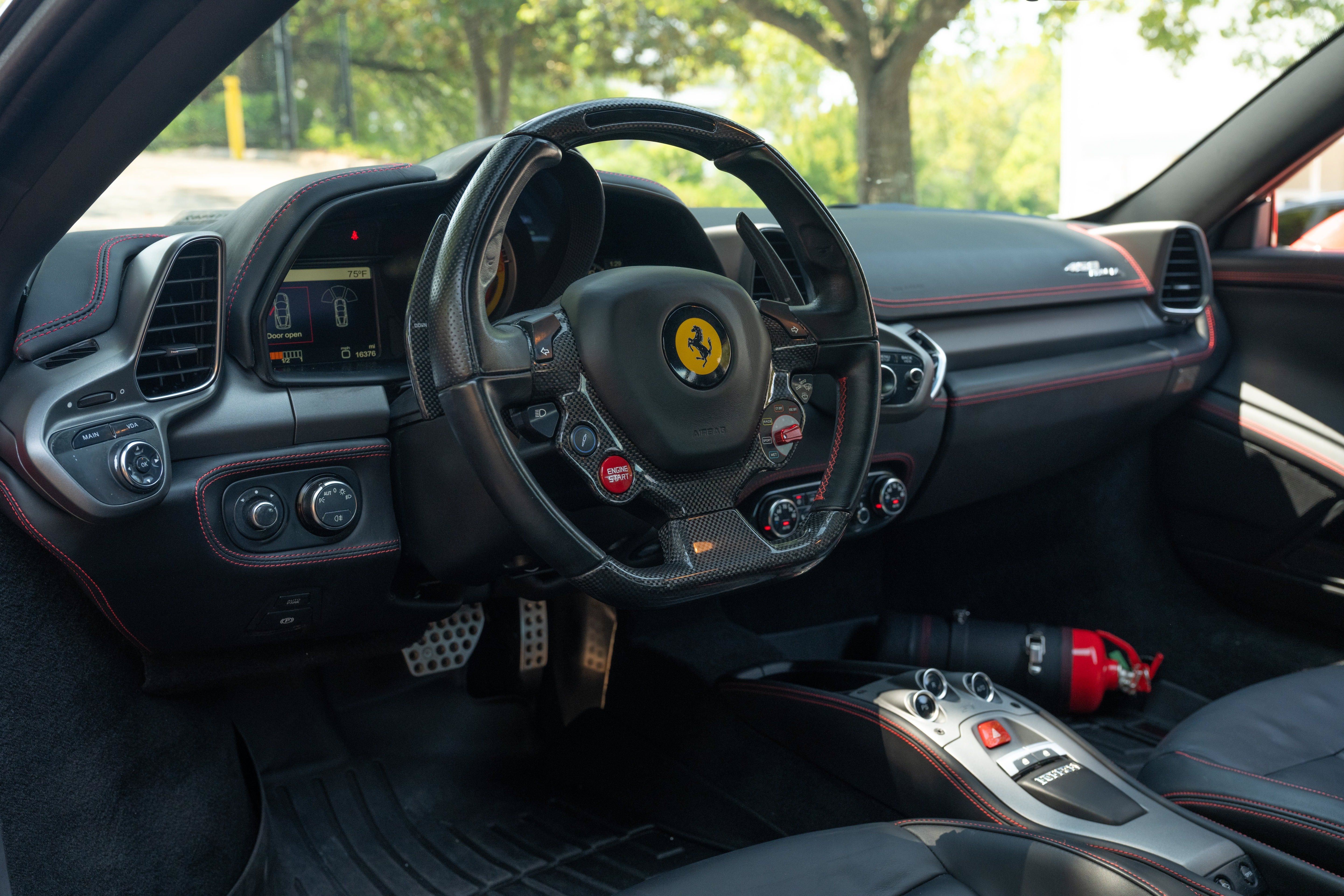 Used 2012 Rosso Corsa Ferrari  image 25