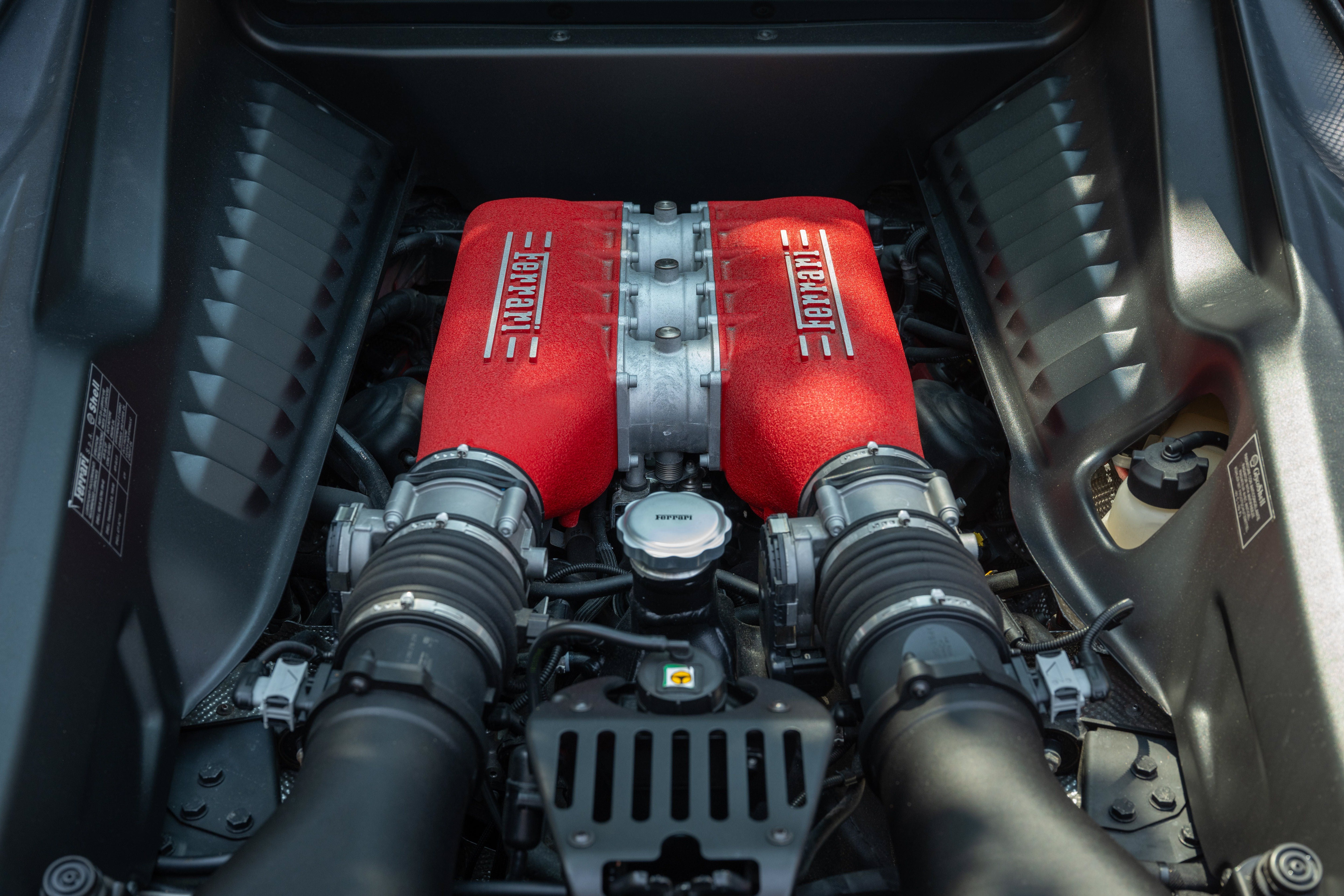 Used 2012 Rosso Corsa Ferrari  image 19