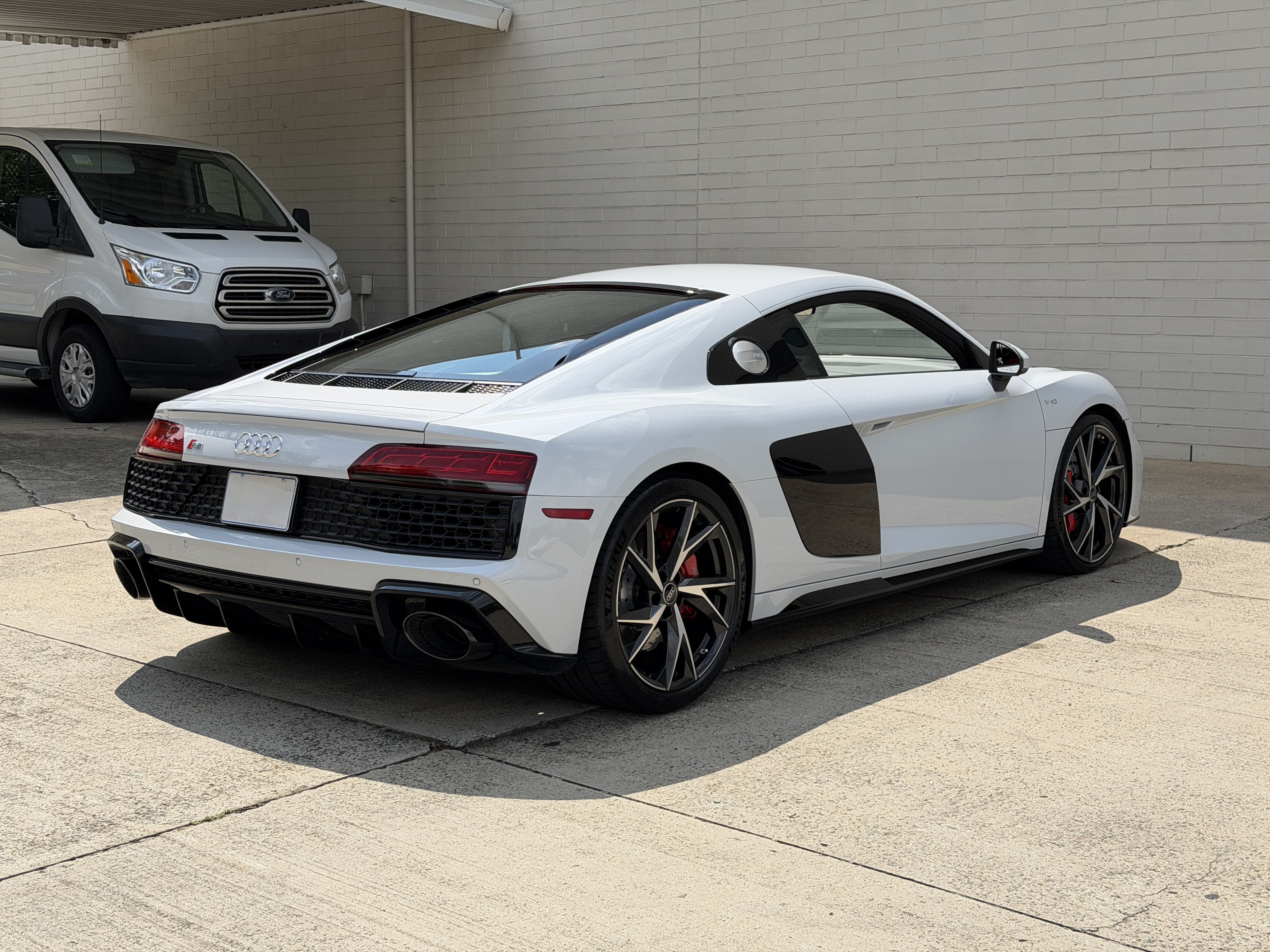 Used 2023 Ibis White Audi V10 performance image 3