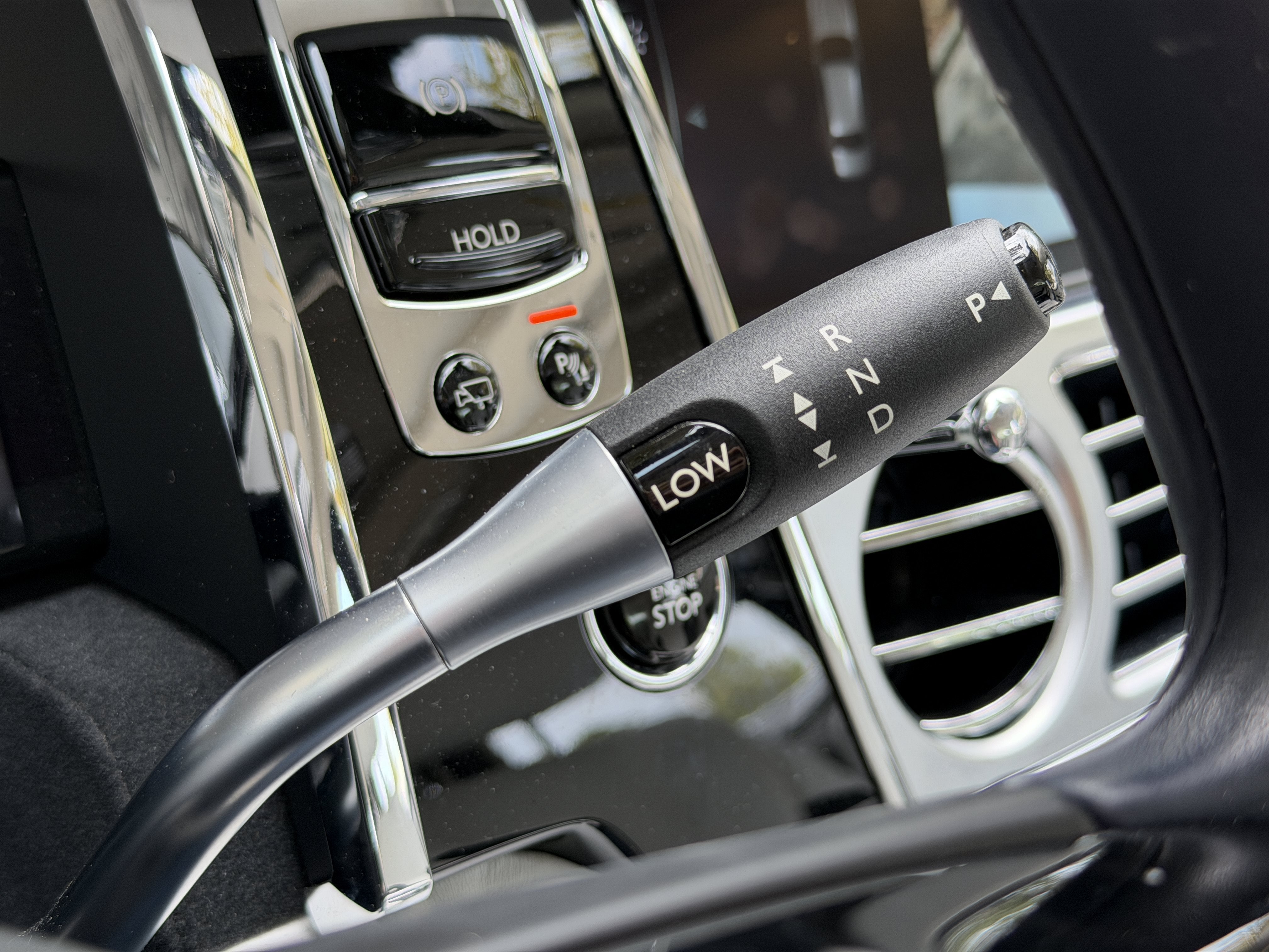 Used 2018 English White Rolls-Royce Base image 18