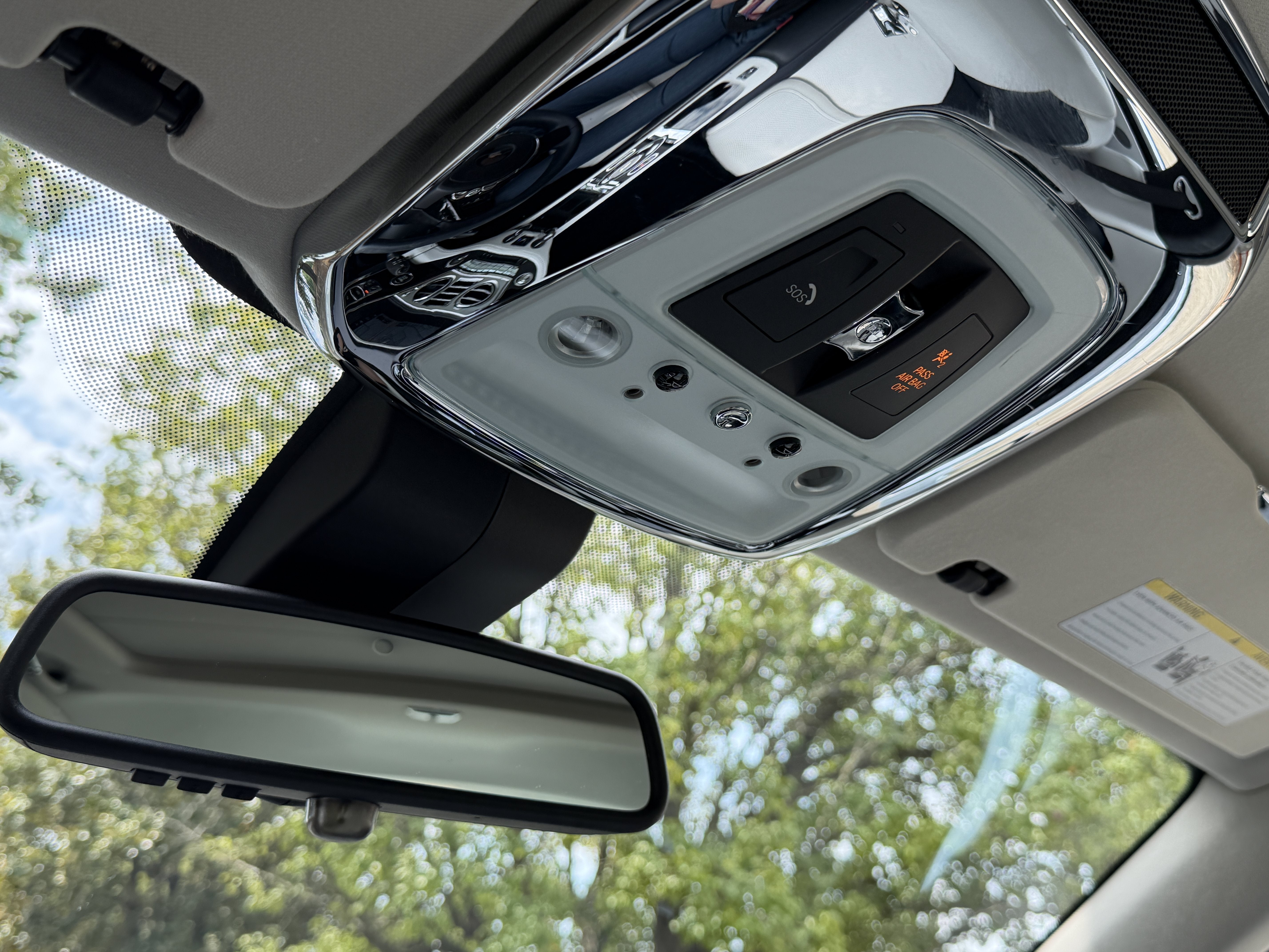 Used 2018 English White Rolls-Royce Base image 31
