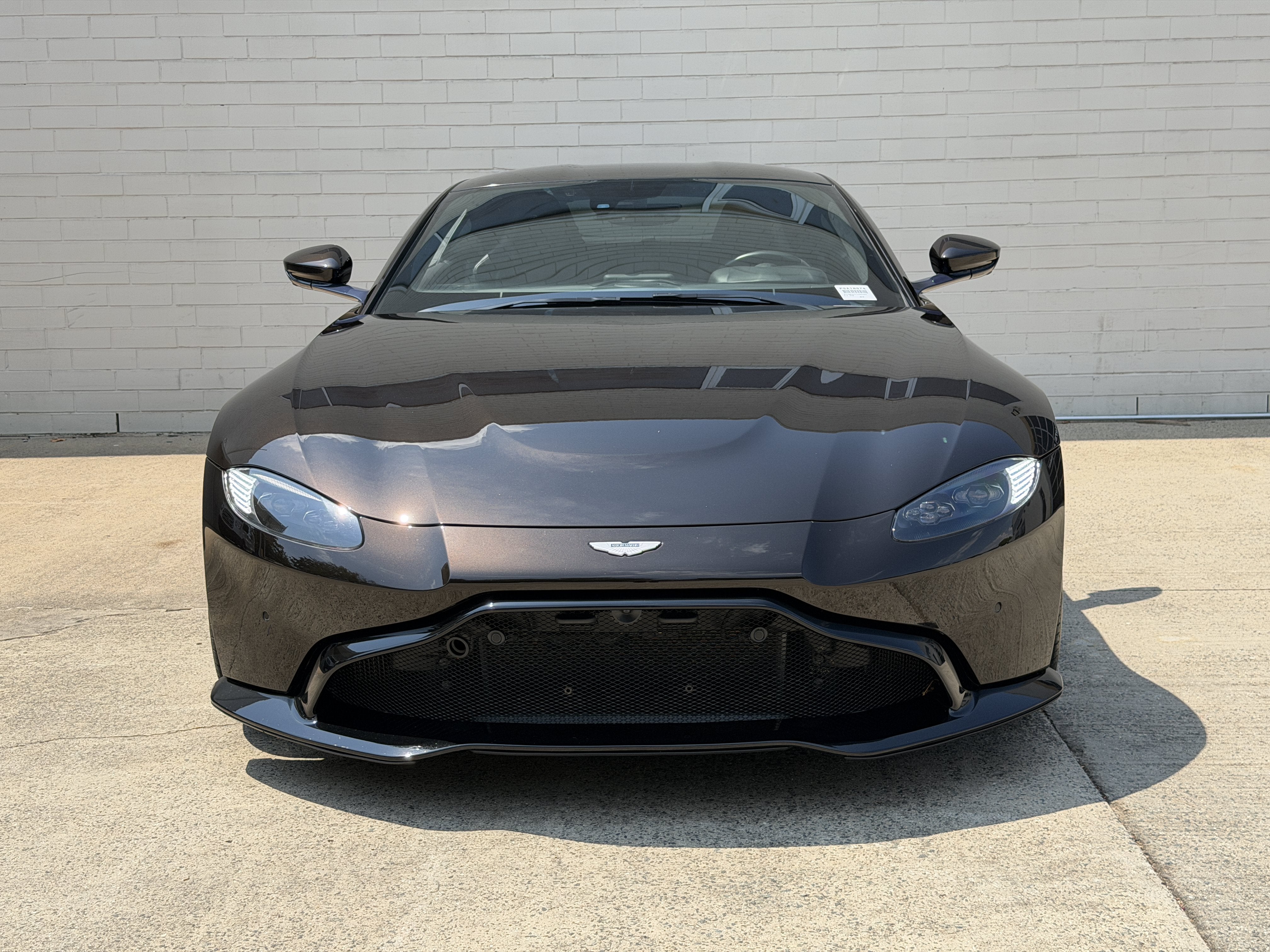 Used 2020 Marron Black Aston Martin  image 7