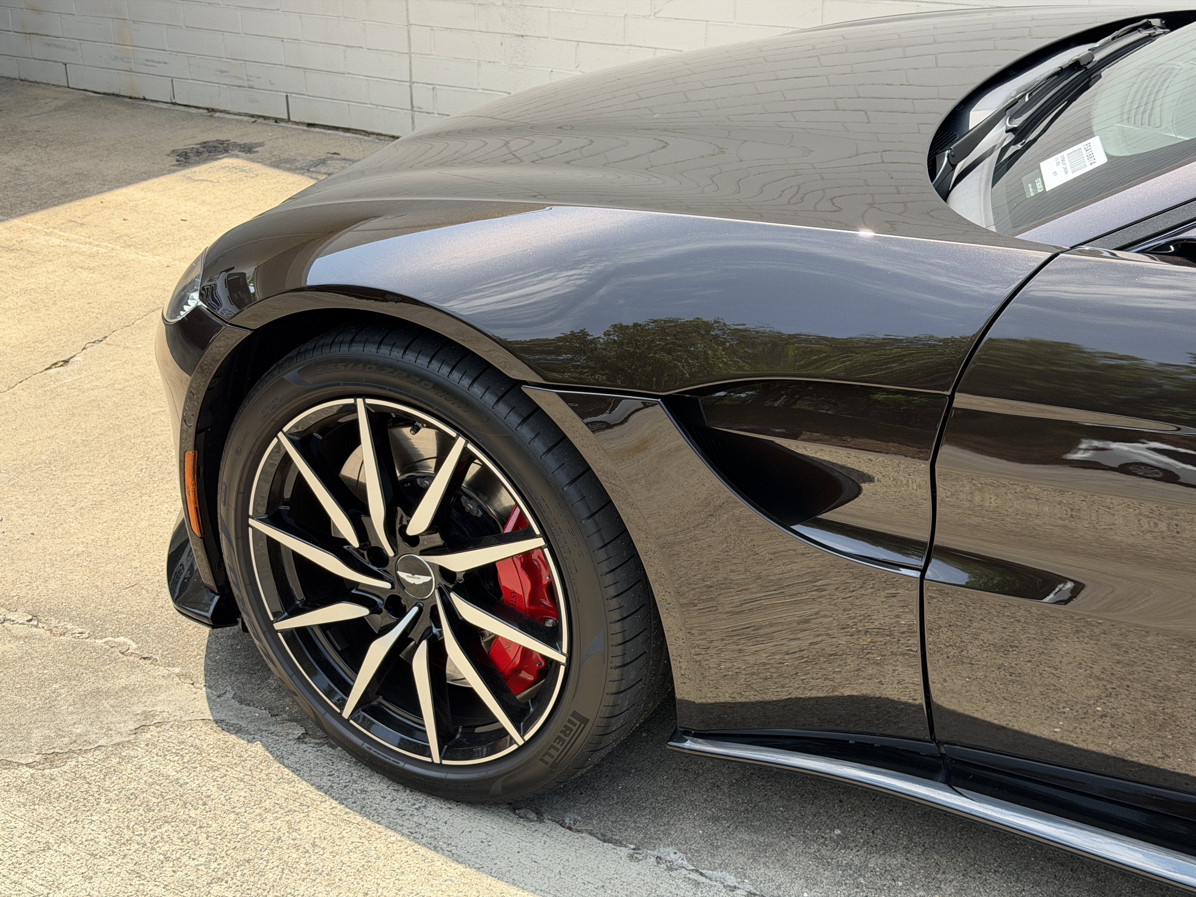 Used 2020 Marron Black Aston Martin  image 9
