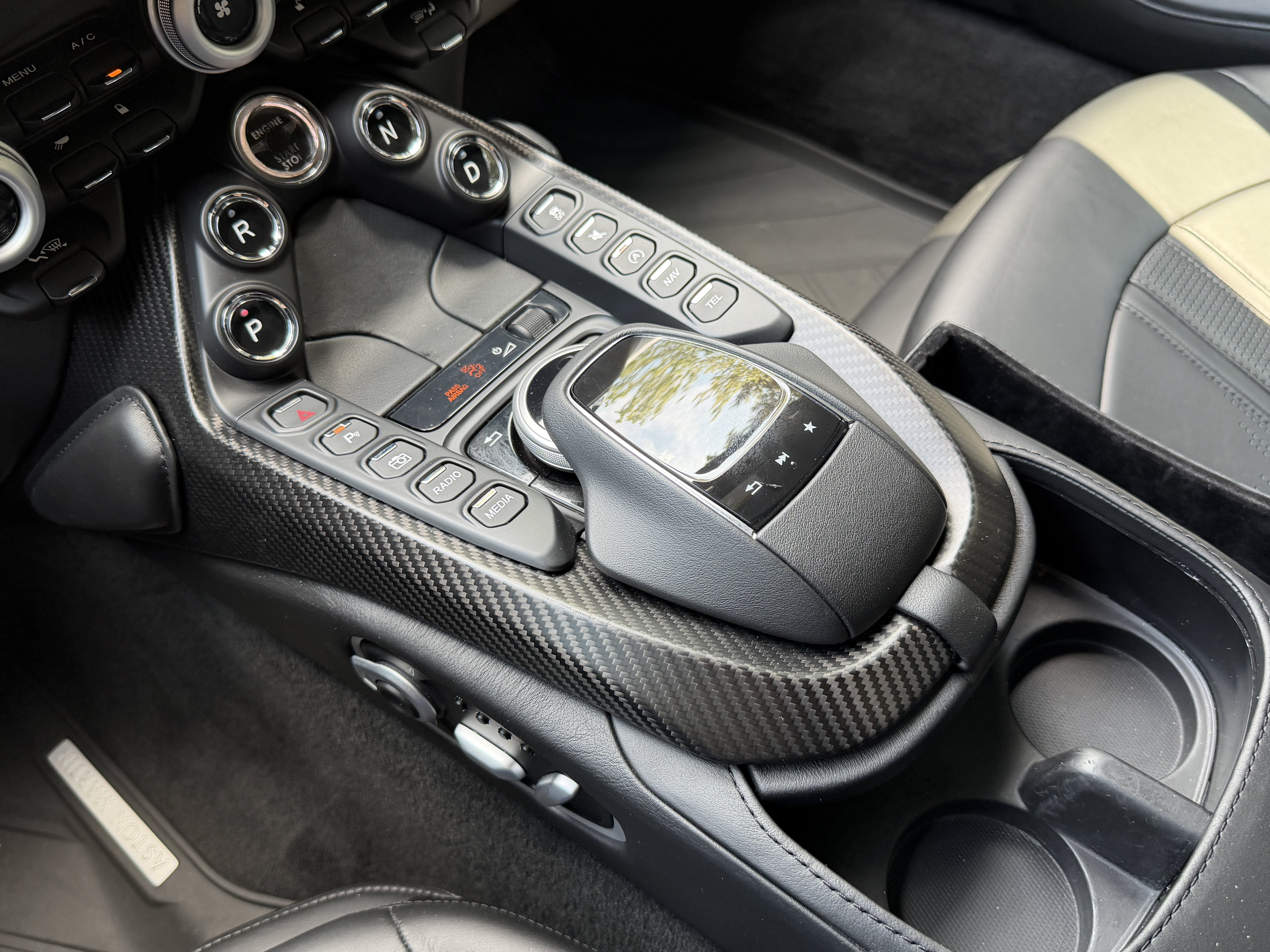 Used 2020 Marron Black Aston Martin  image 29