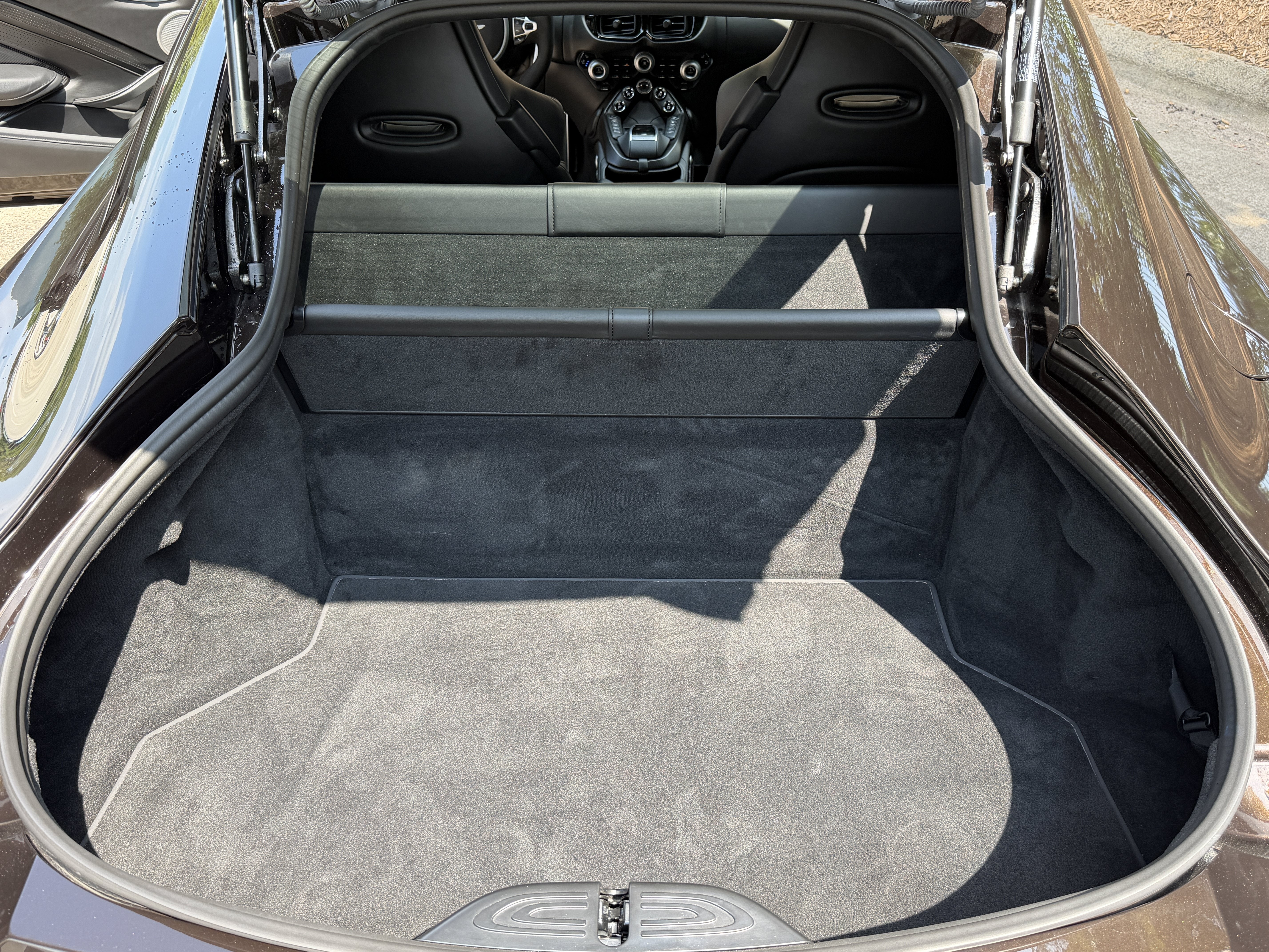 Used 2020 Marron Black Aston Martin  image 34