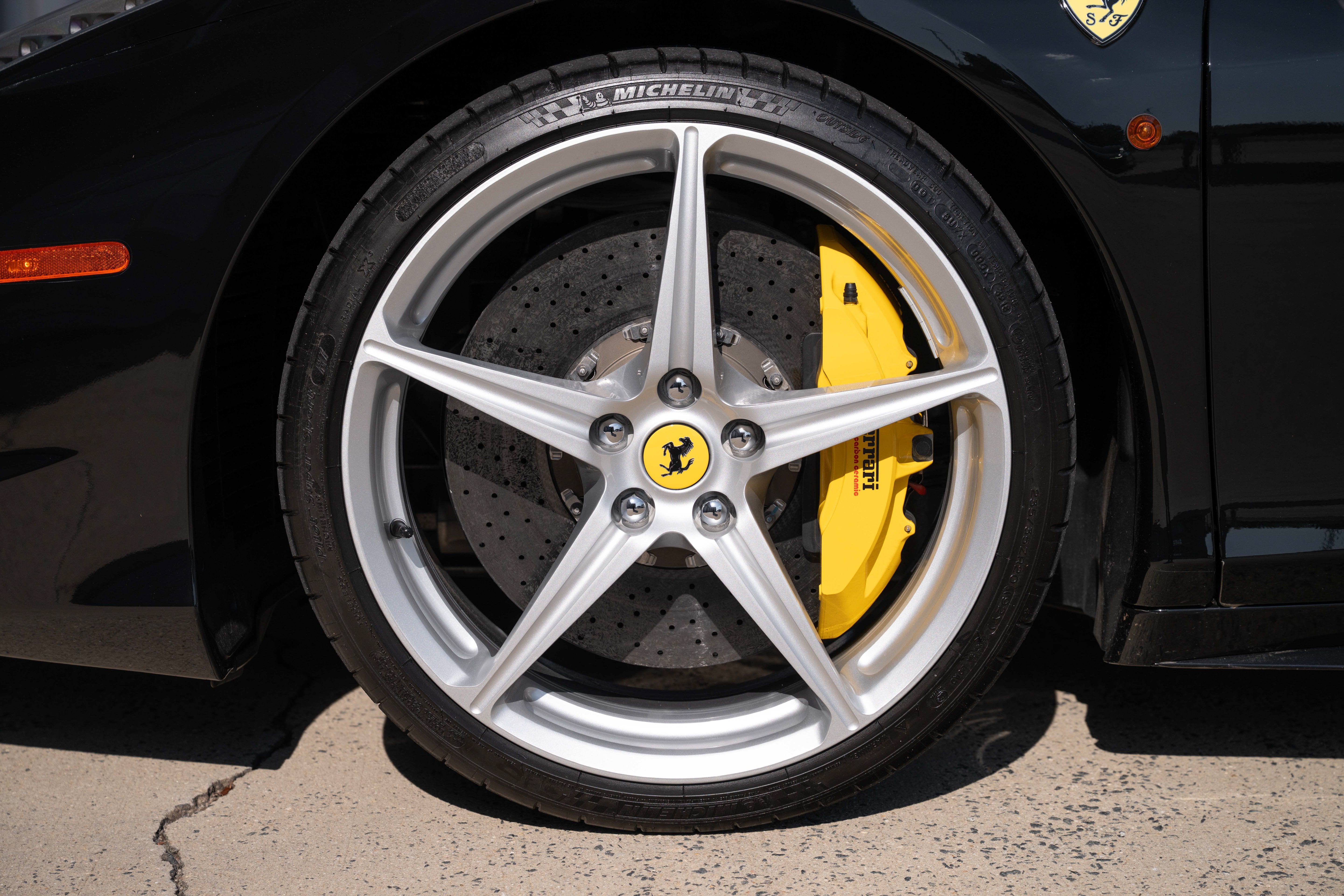 Certified Used 2012 Nero Ferrari Base image 14