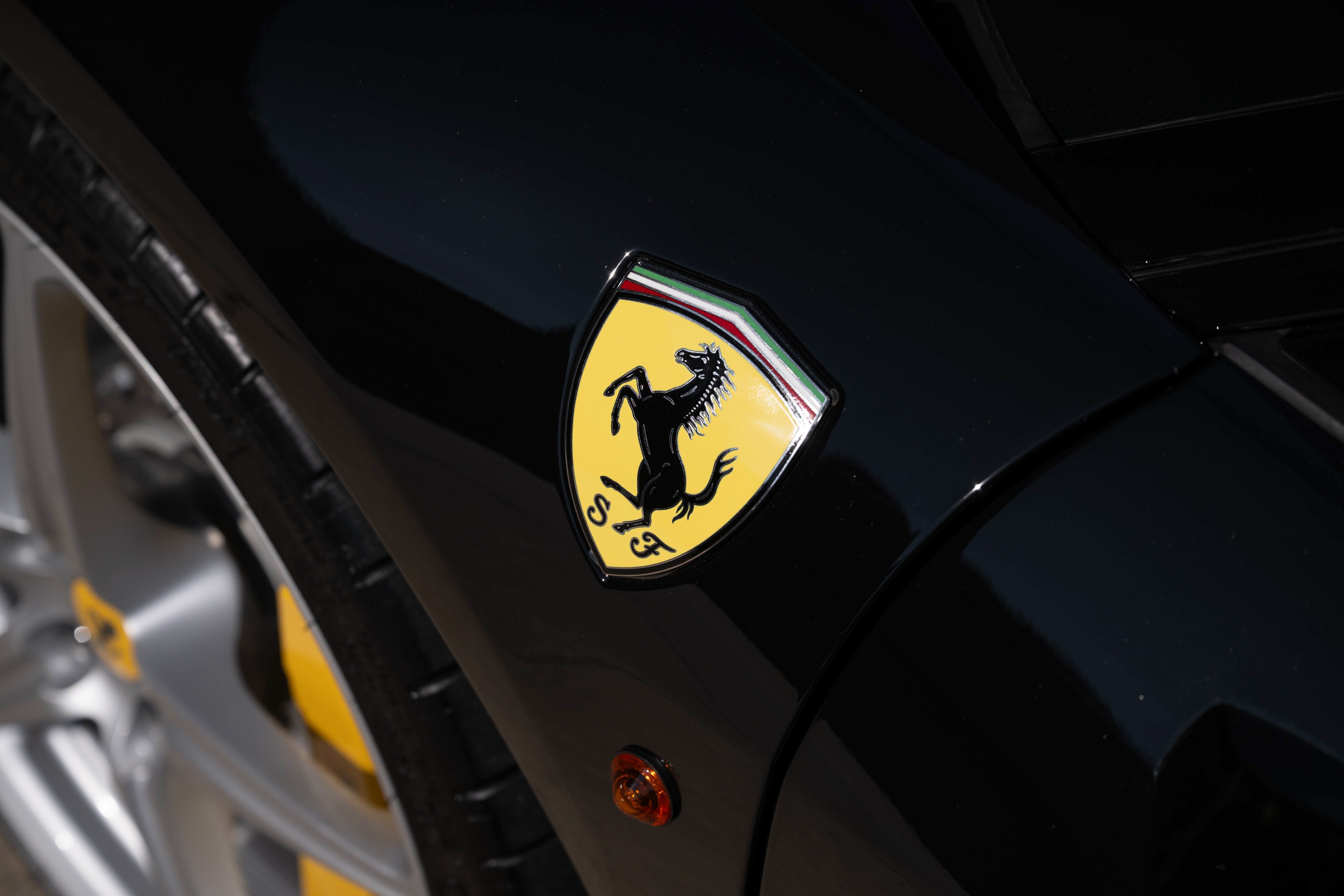 Certified Used 2012 Nero Ferrari Base image 15