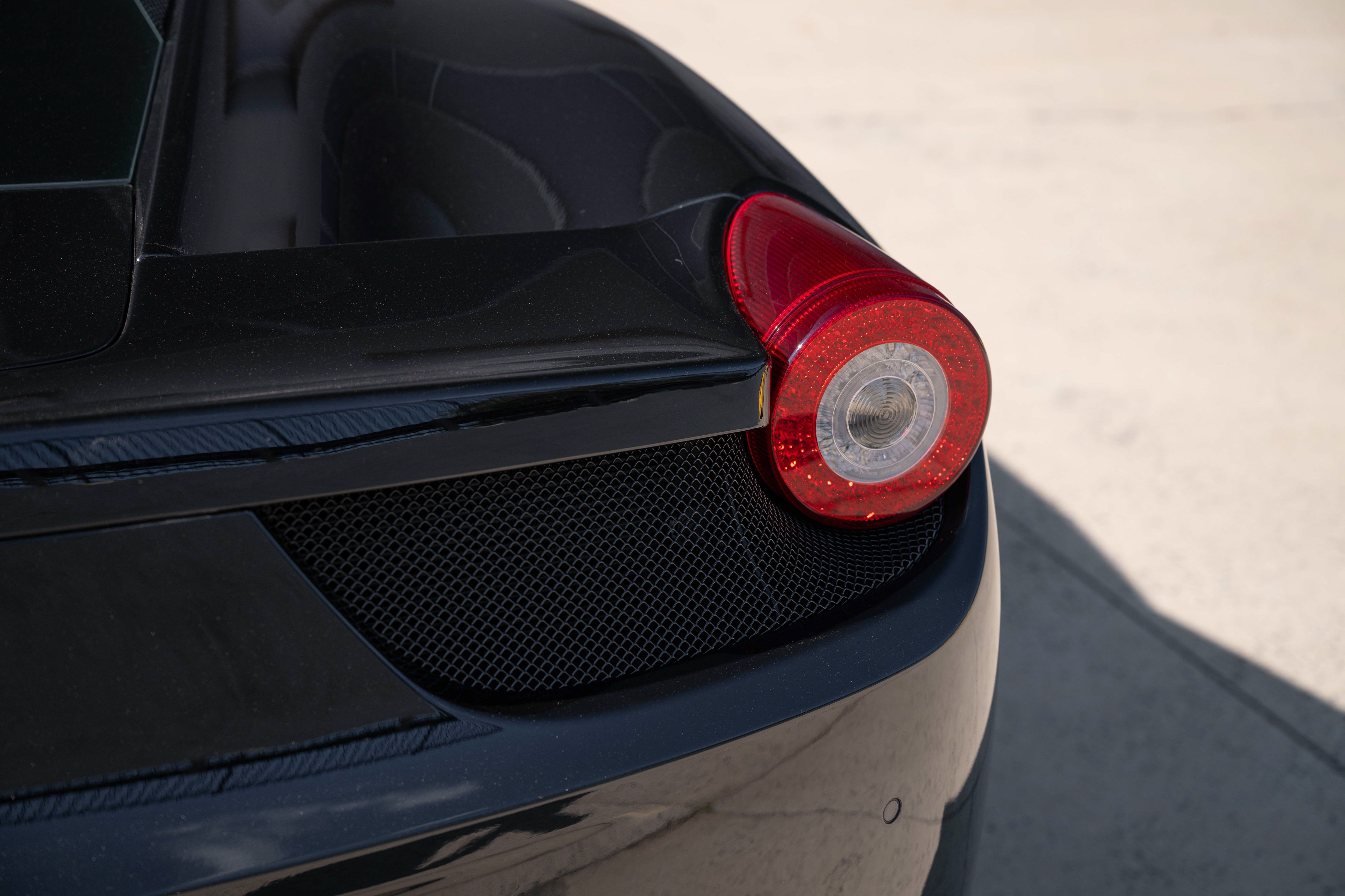 Certified Used 2012 Nero Ferrari Base image 26