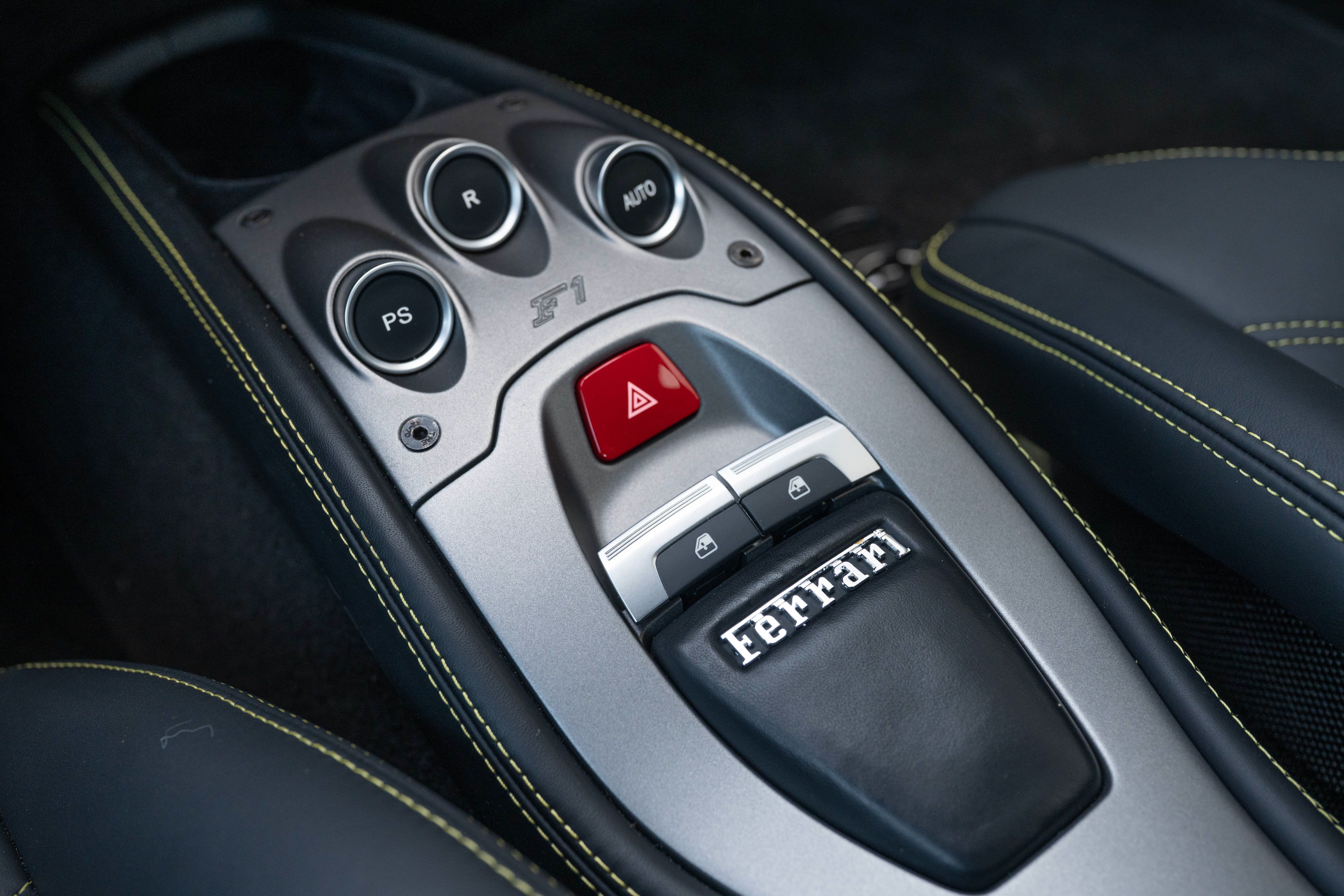 Certified Used 2012 Nero Ferrari Base image 48