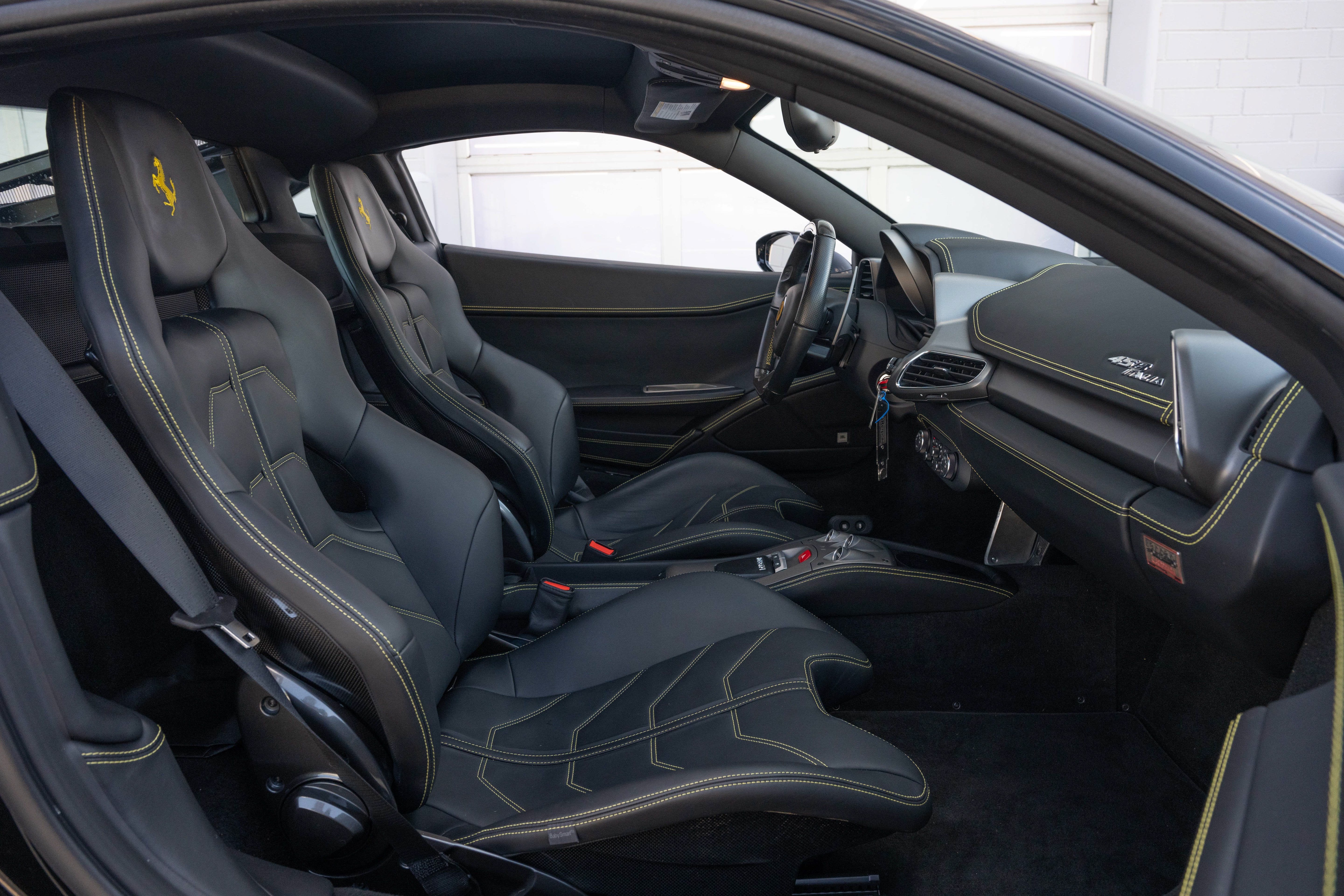 Certified Used 2012 Nero Ferrari Base image 56