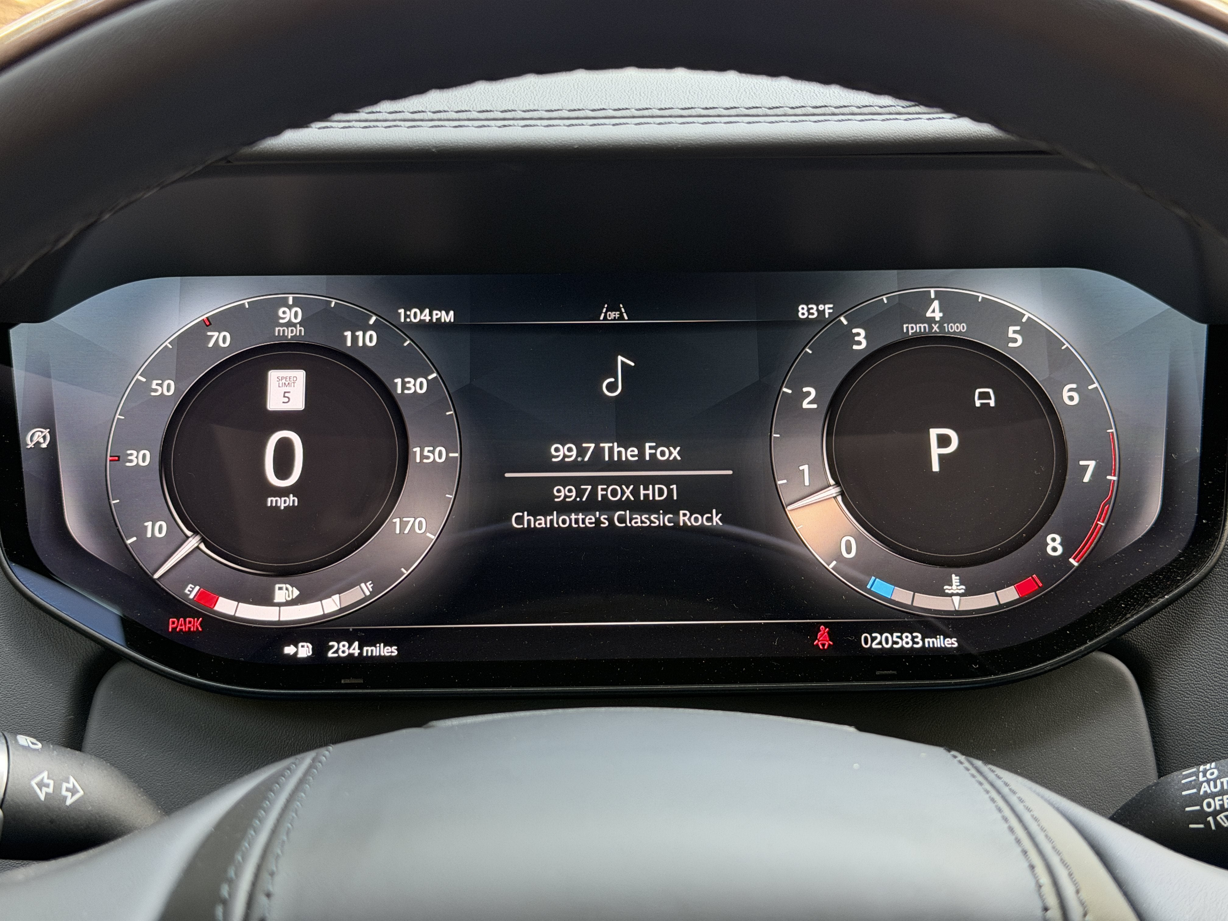 Used 2024 Ligurian Black SV Bespoke Ultra Metallic Sat Land Rover Autobiography image 19