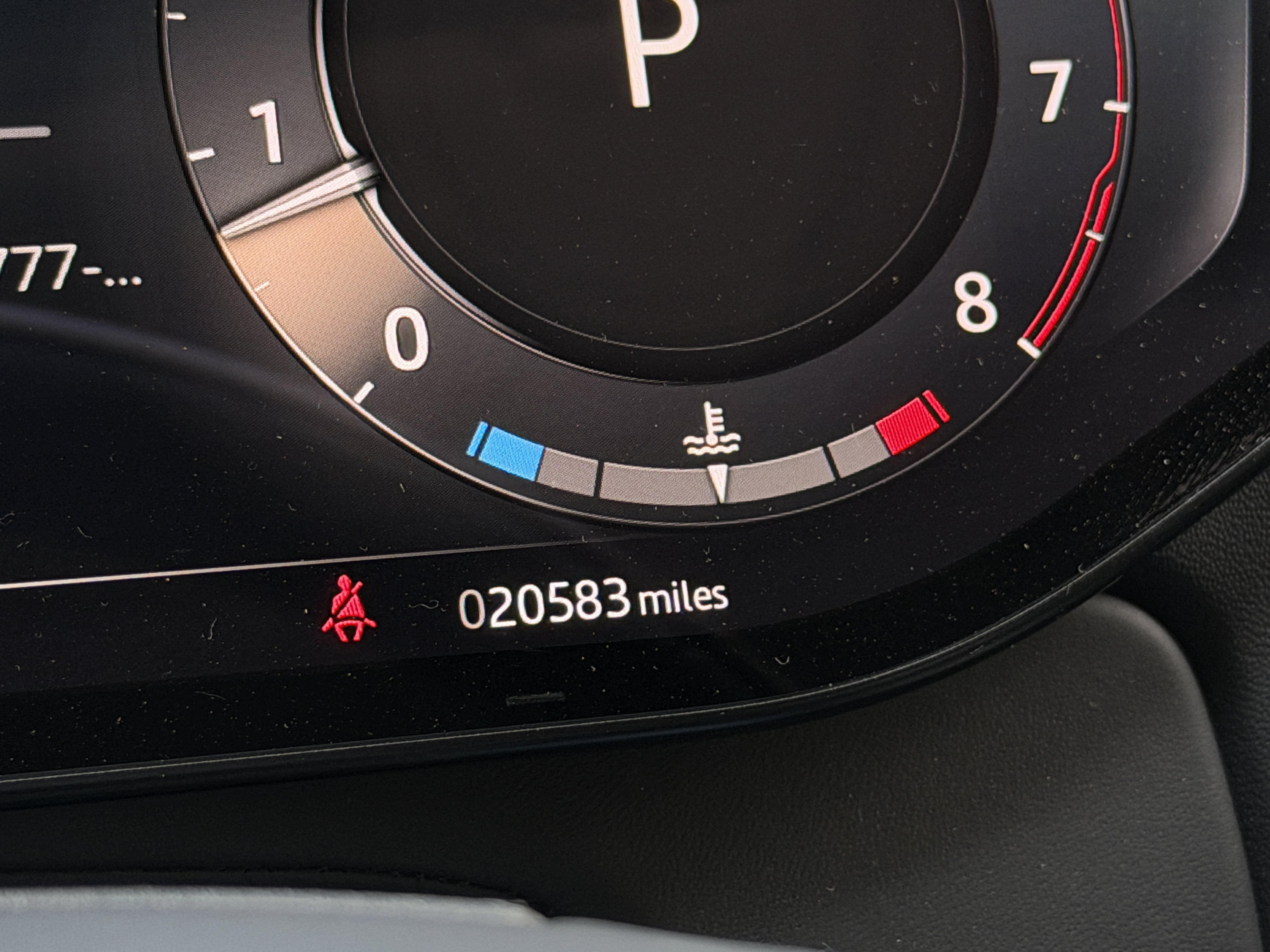 Used 2024 Ligurian Black SV Bespoke Ultra Metallic Sat Land Rover Autobiography image 20