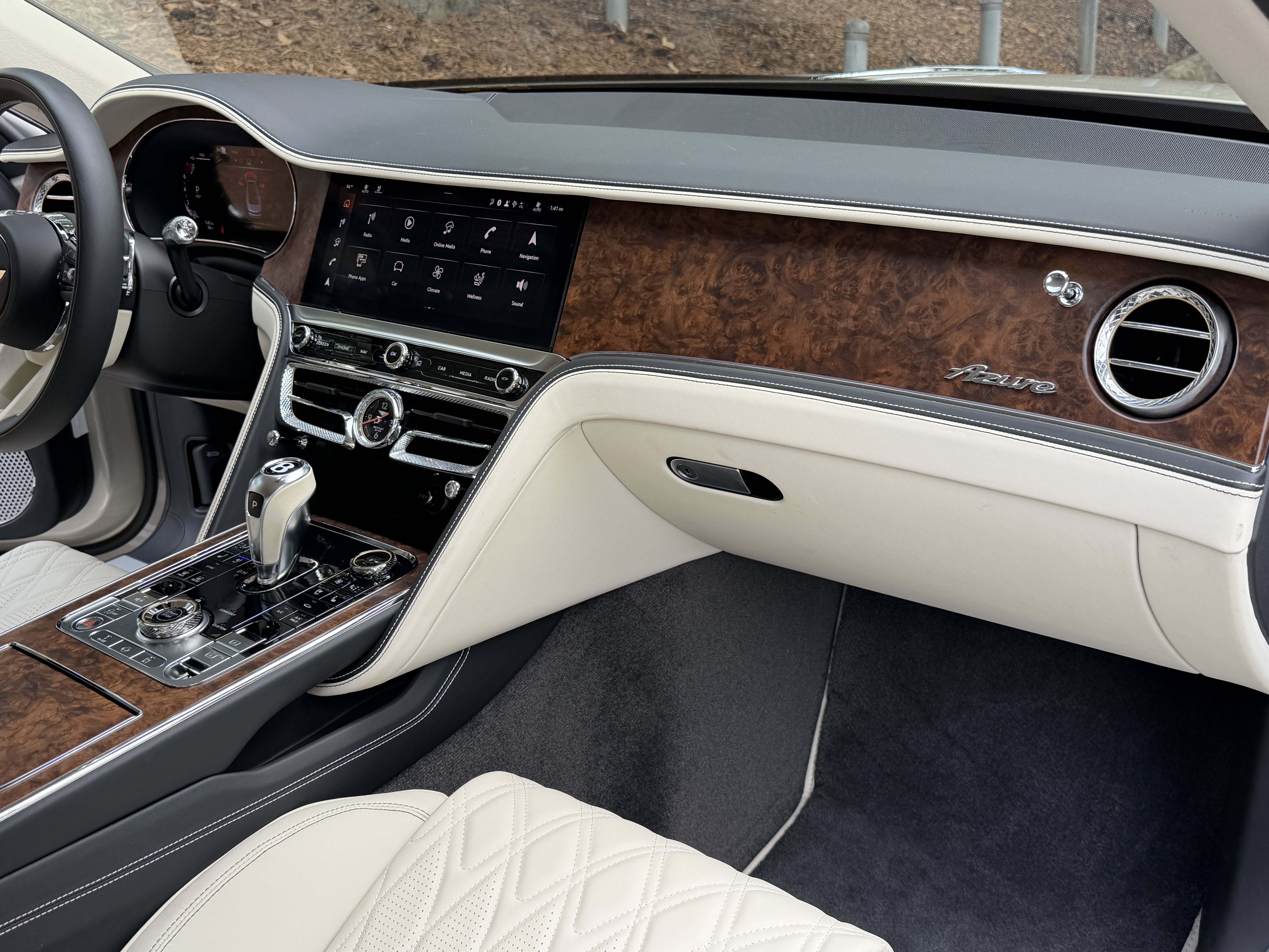 Used 2026 Cashmere Bentley Azure image 2