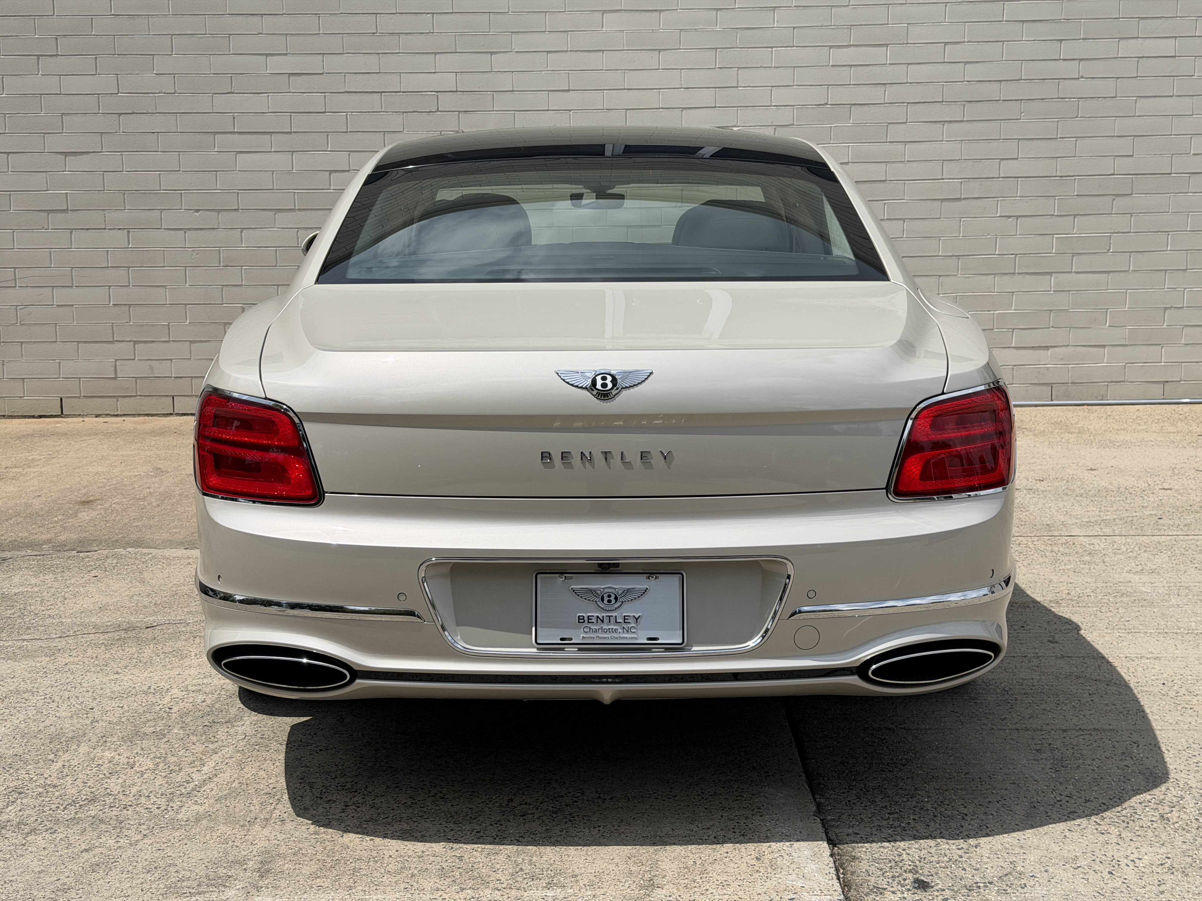 Used 2026 Cashmere Bentley Azure image 8