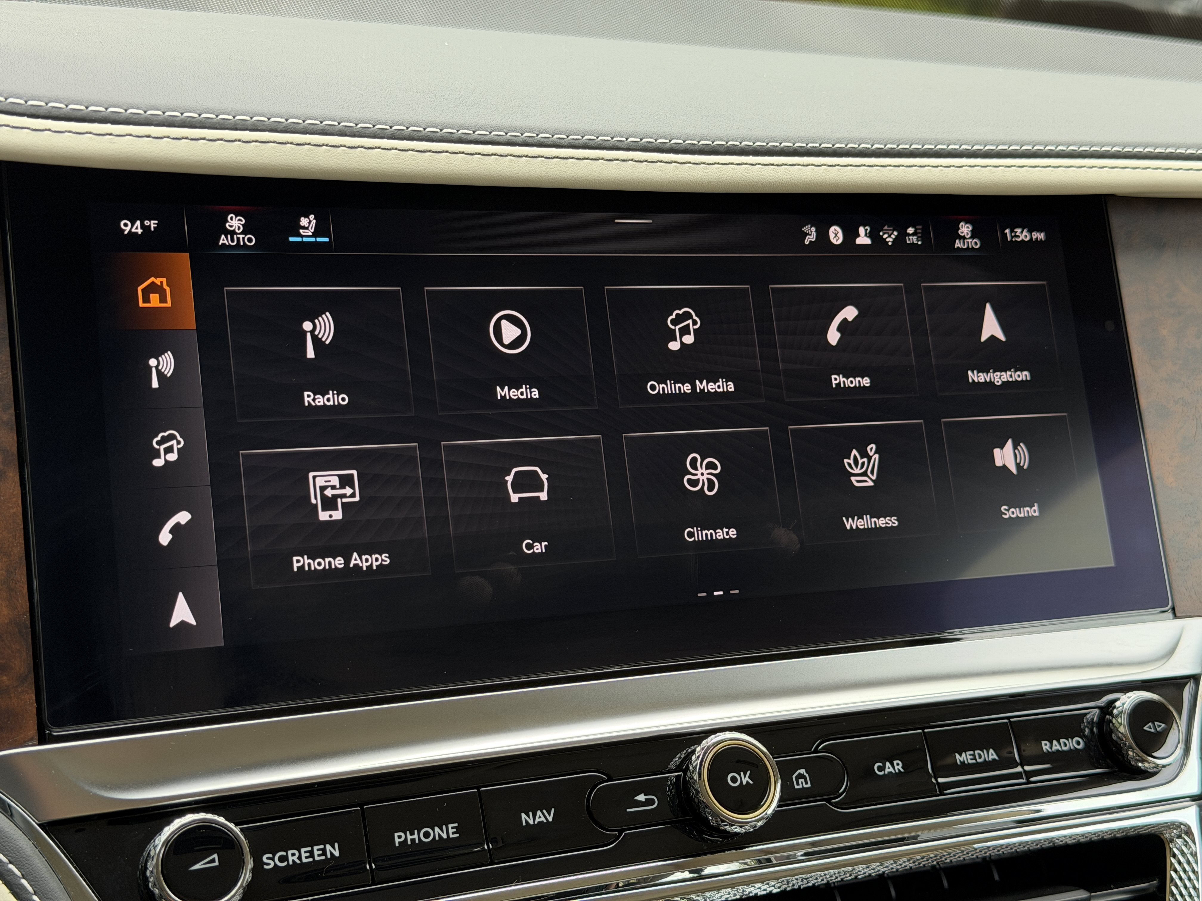 Used 2026 Cashmere Bentley Azure image 25