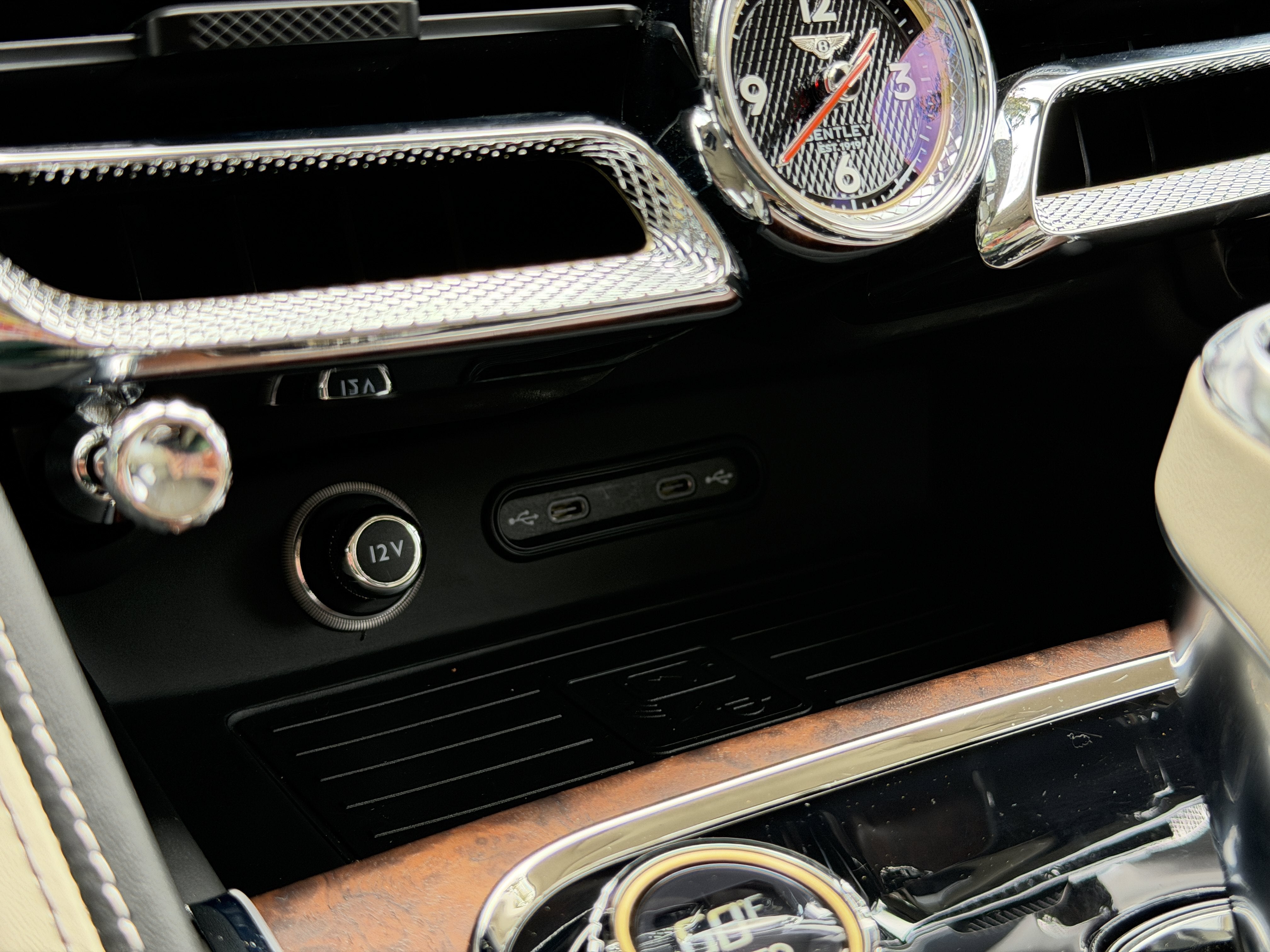 Used 2026 Cashmere Bentley Azure image 28