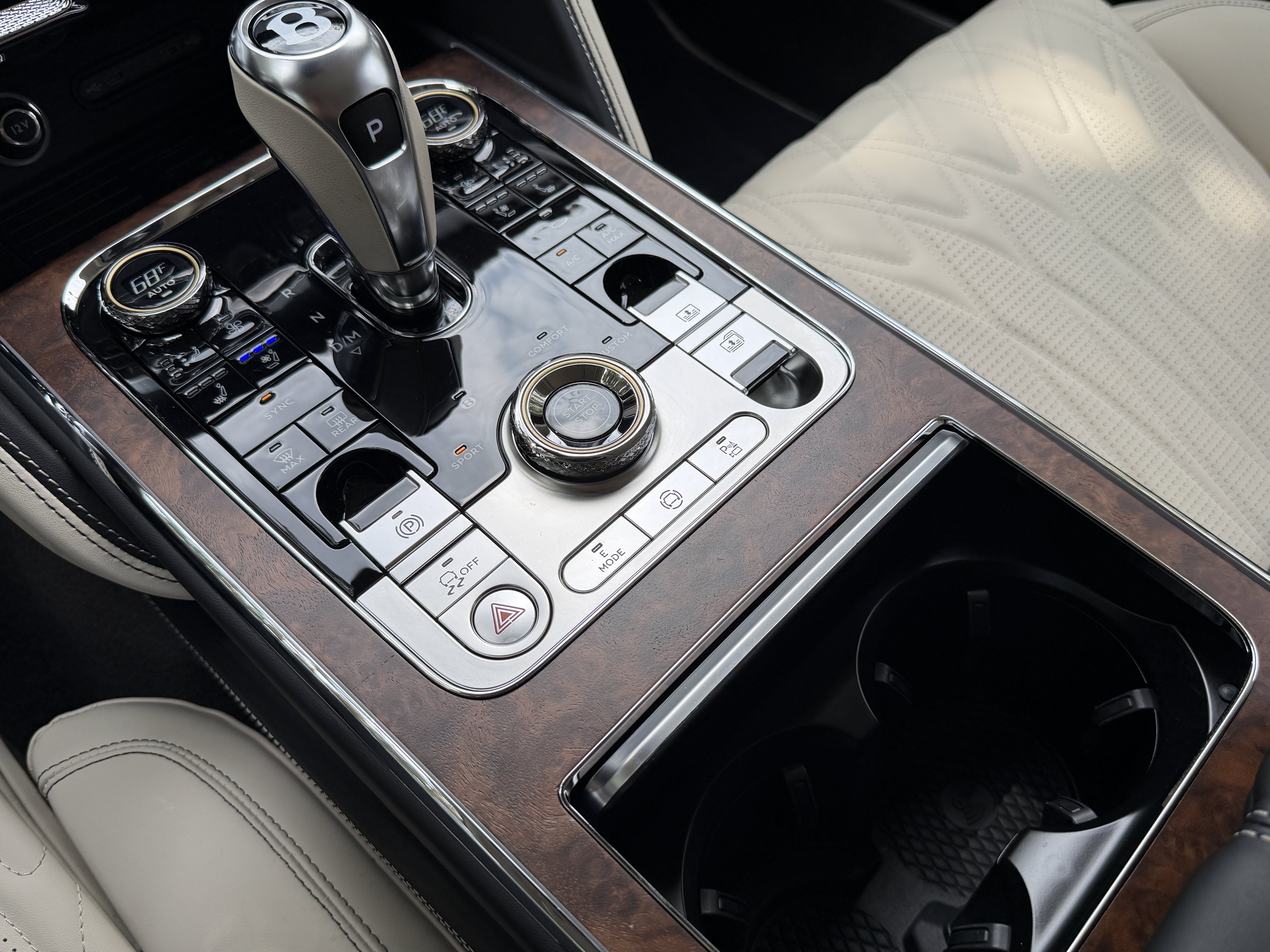 Used 2026 Cashmere Bentley Azure image 31