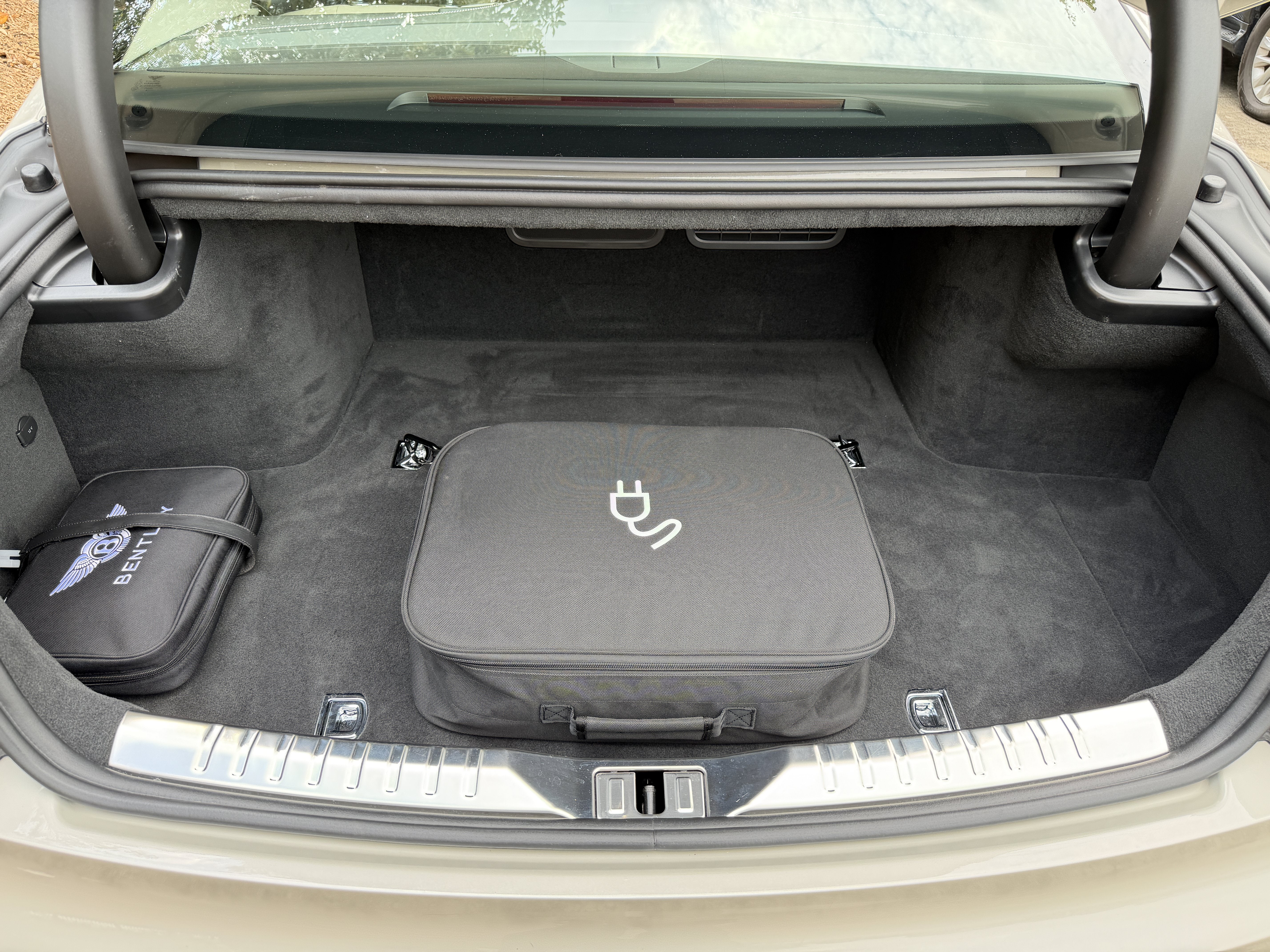 Used 2026 Cashmere Bentley Azure image 42