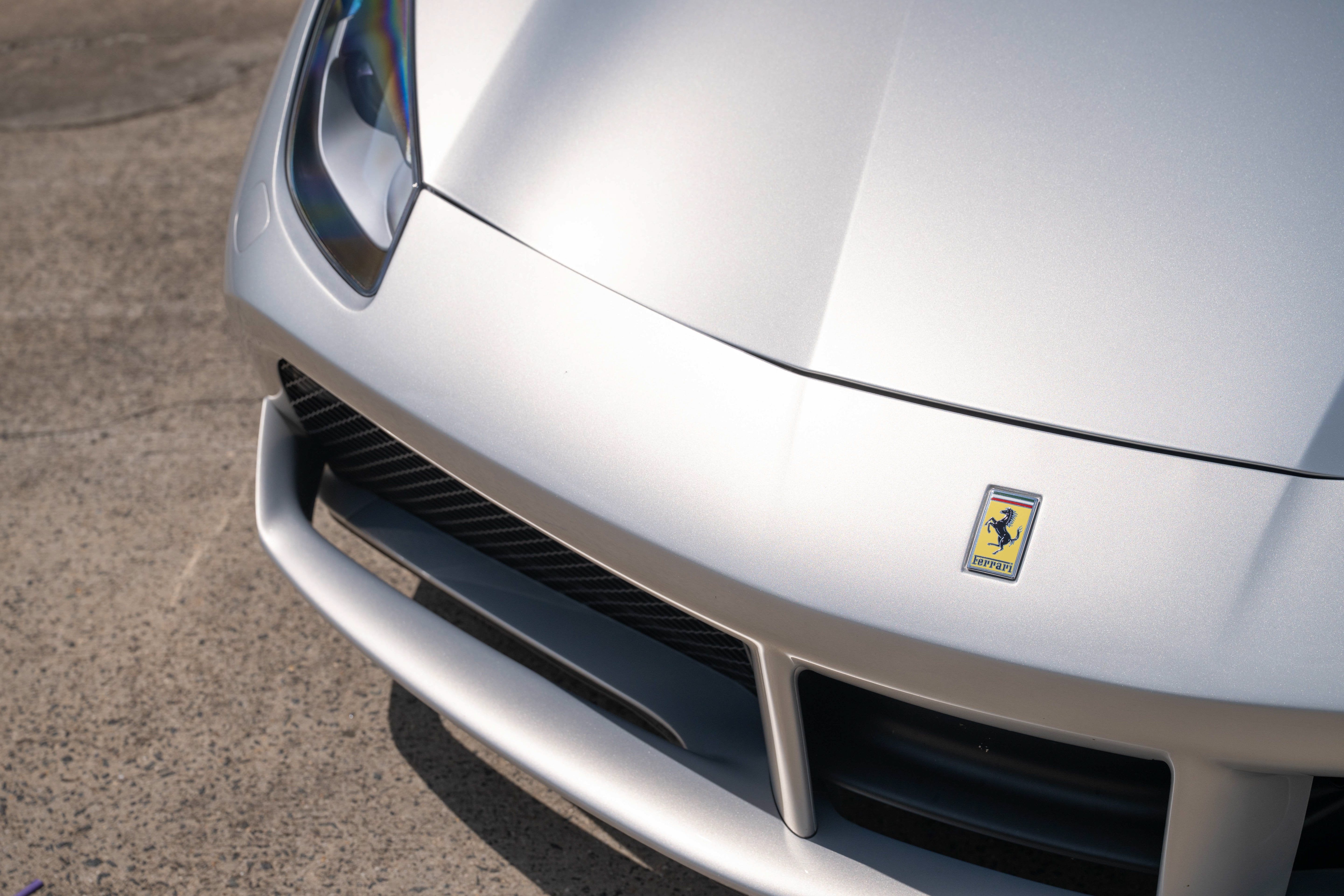 Used 2017 Grigio Abu Dhabi Ferrari Base image 11
