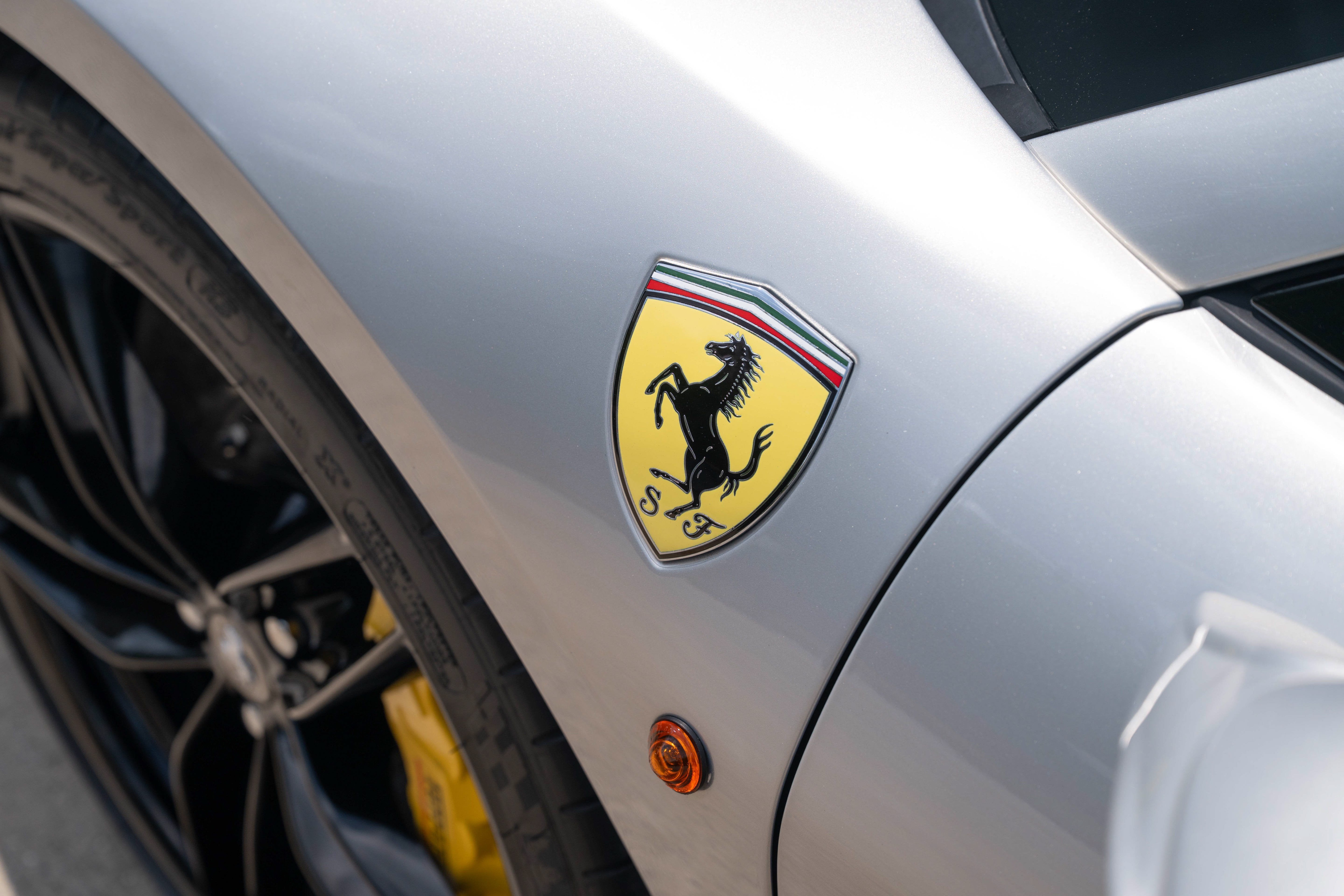 Used 2017 Grigio Abu Dhabi Ferrari Base image 16