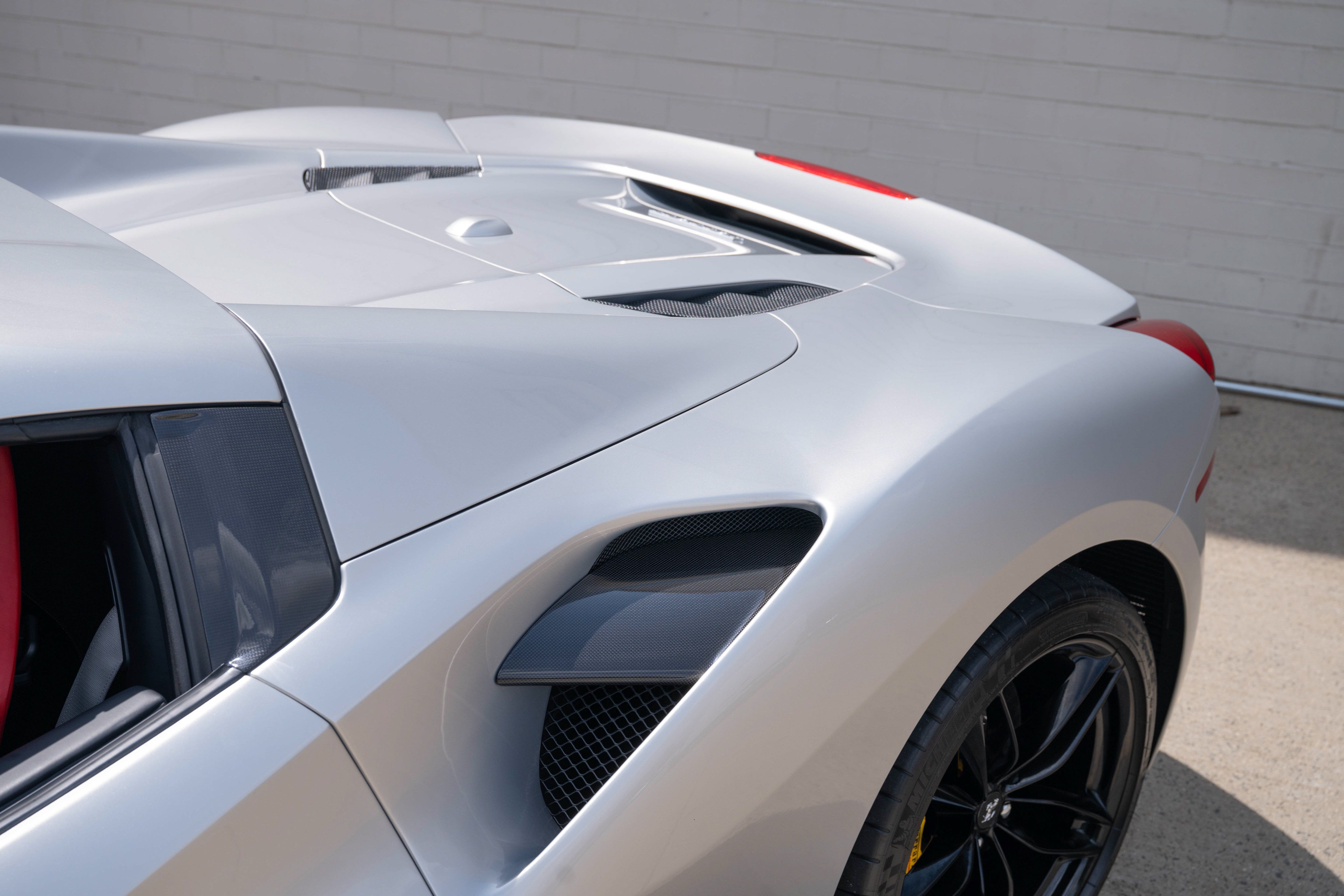 Used 2017 Grigio Abu Dhabi Ferrari Base image 17