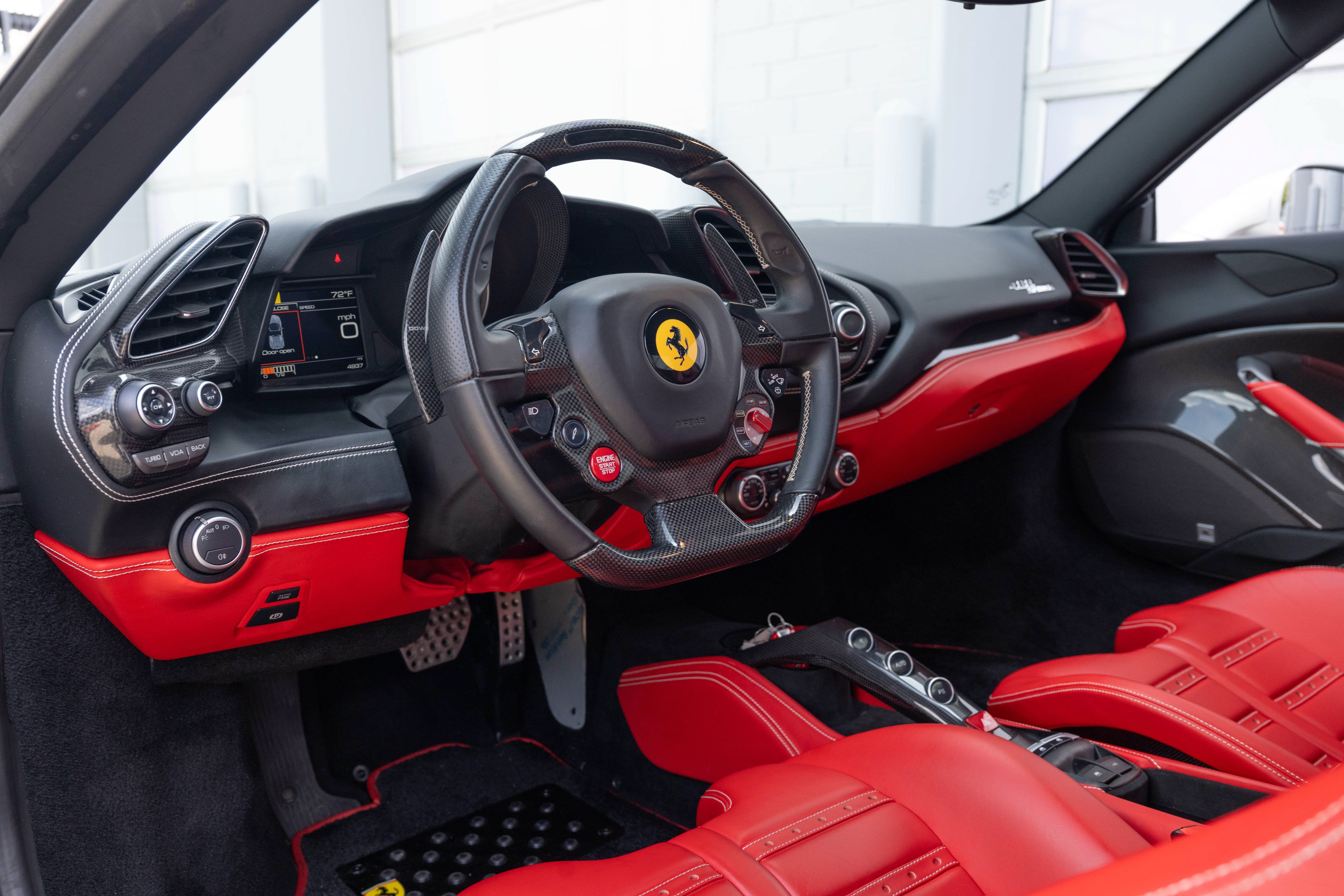 Used 2017 Grigio Abu Dhabi Ferrari Base image 29