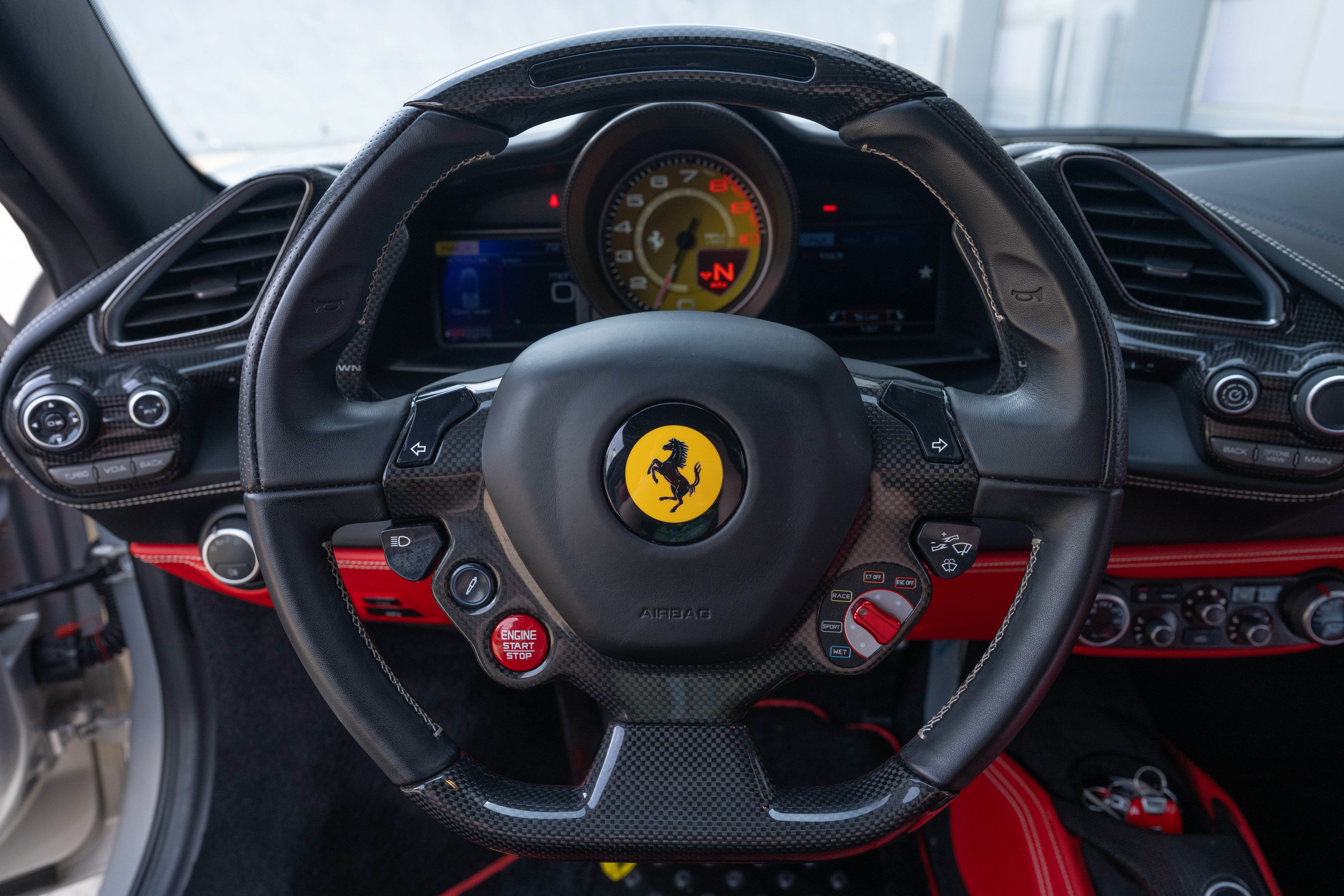 Used 2017 Grigio Abu Dhabi Ferrari Base image 33