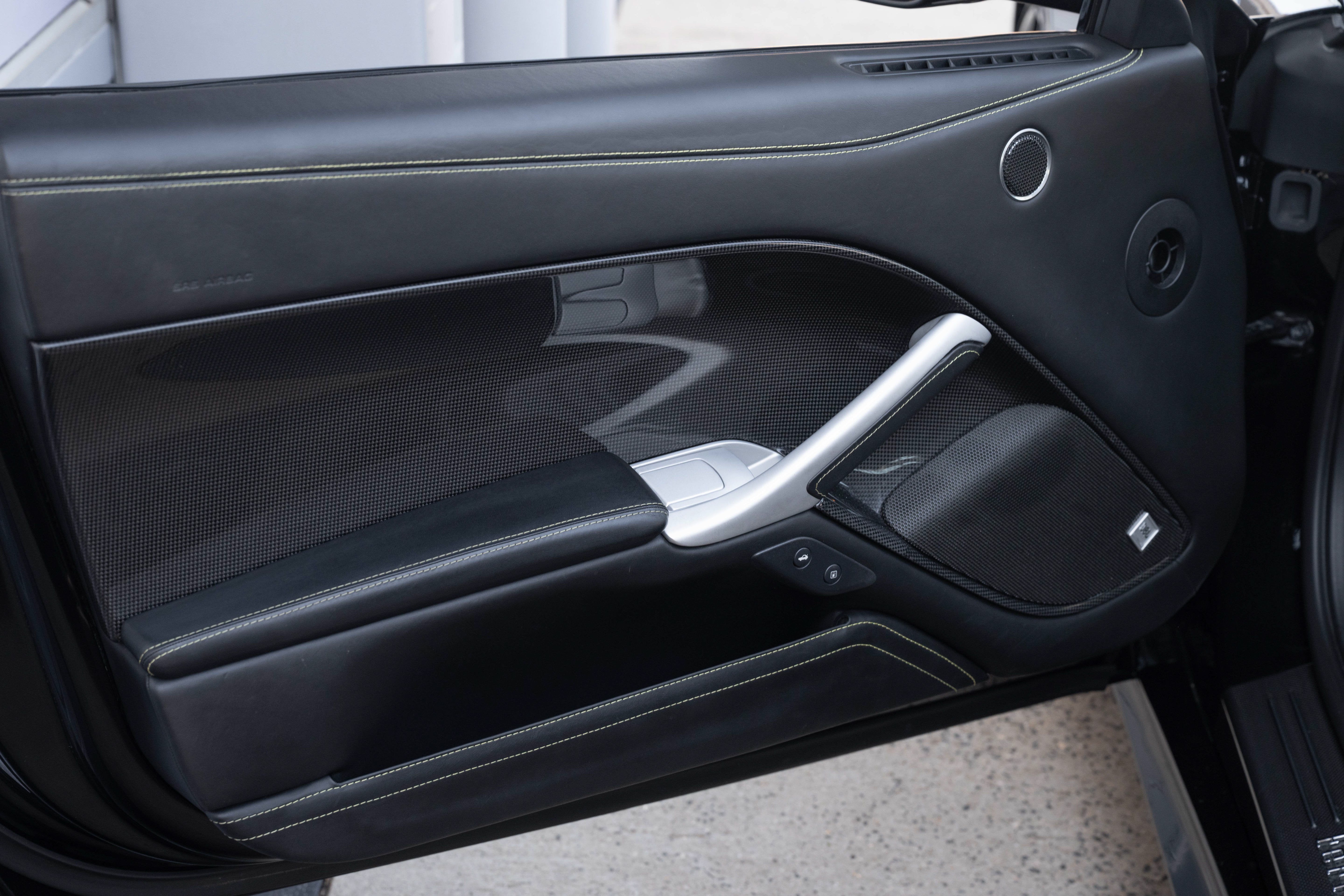 Used 2013 Nero Ferrari Berlinetta image 27