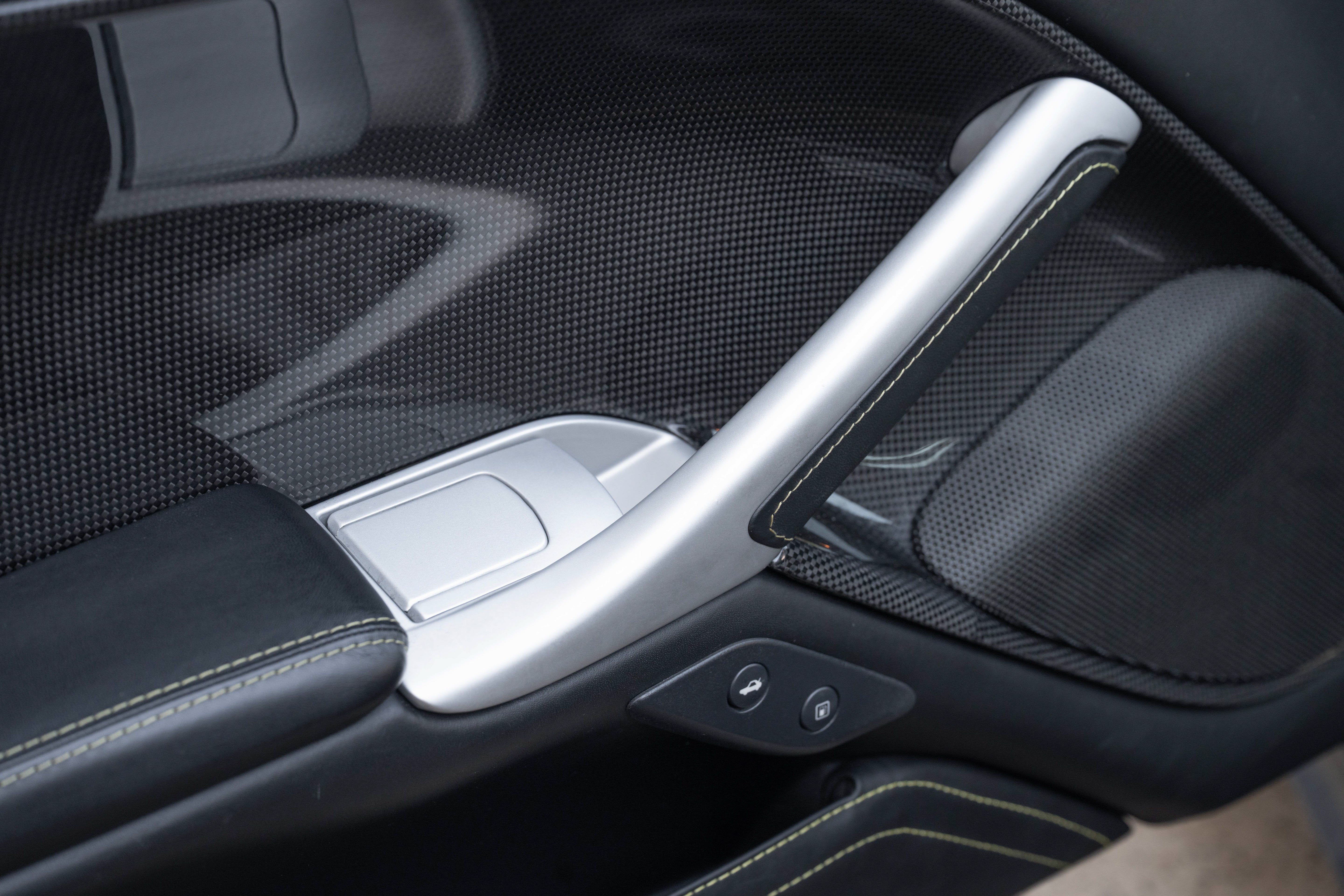 Used 2013 Nero Ferrari Berlinetta image 28