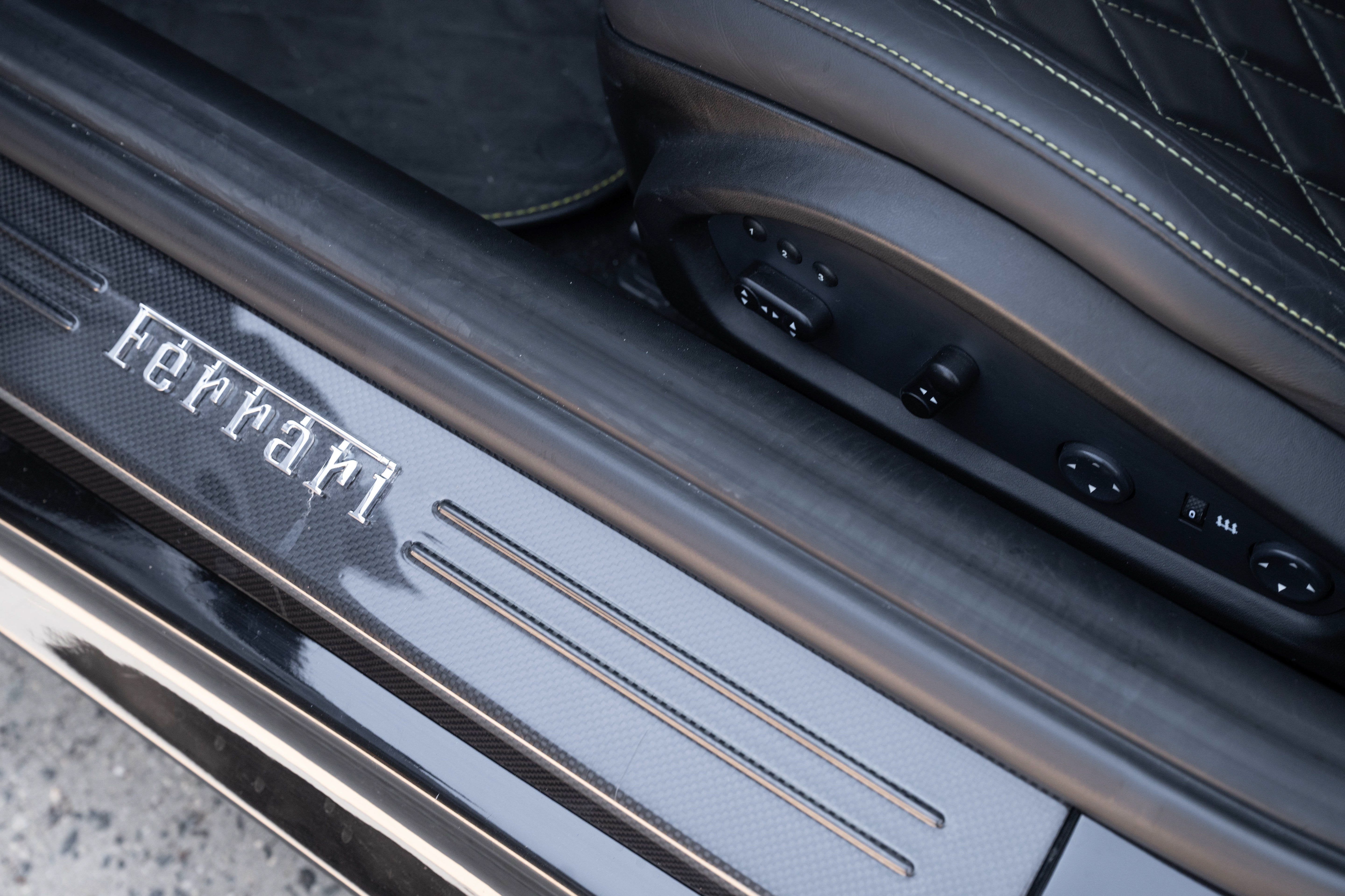 Used 2013 Nero Ferrari Berlinetta image 32