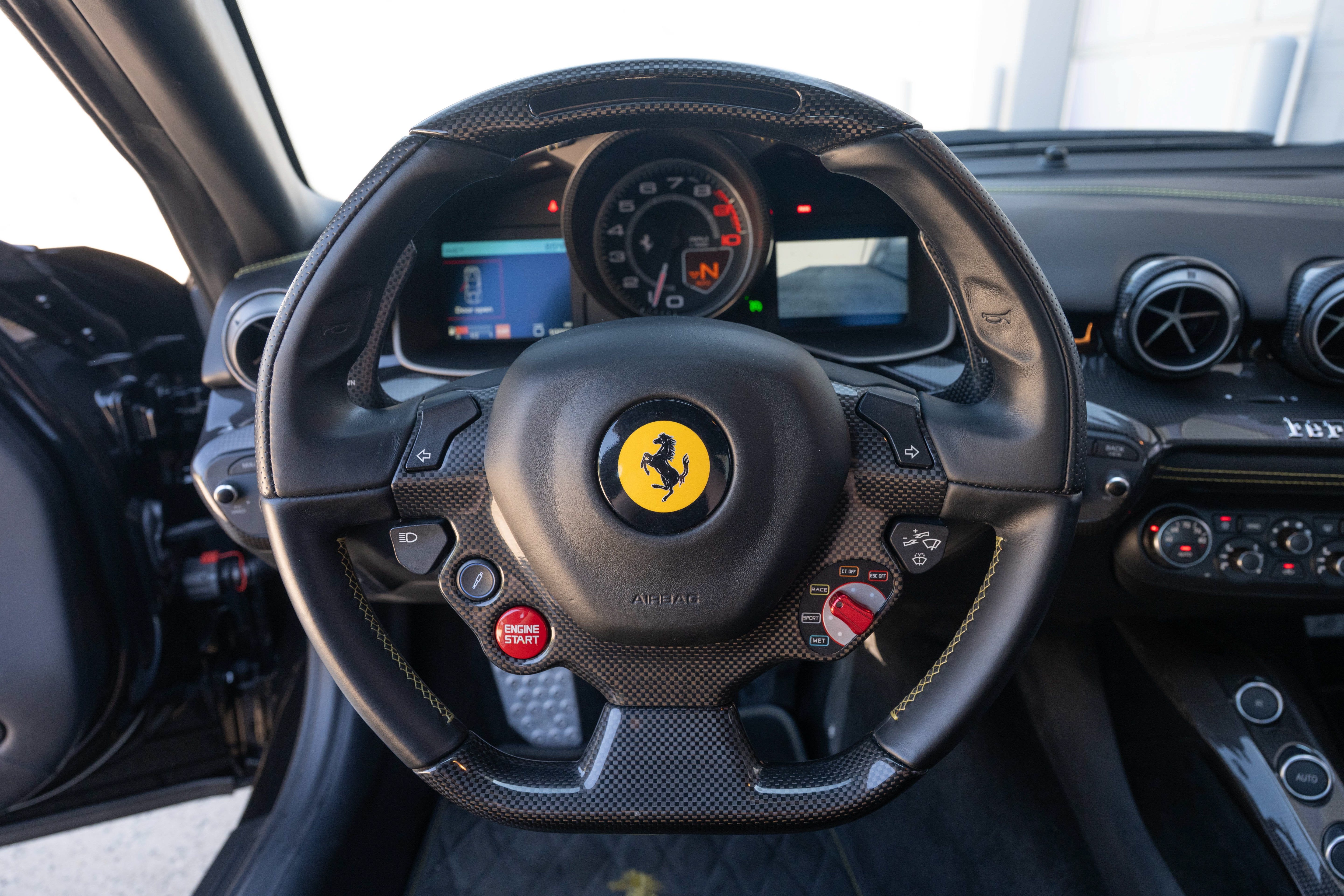 Used 2013 Nero Ferrari Berlinetta image 33