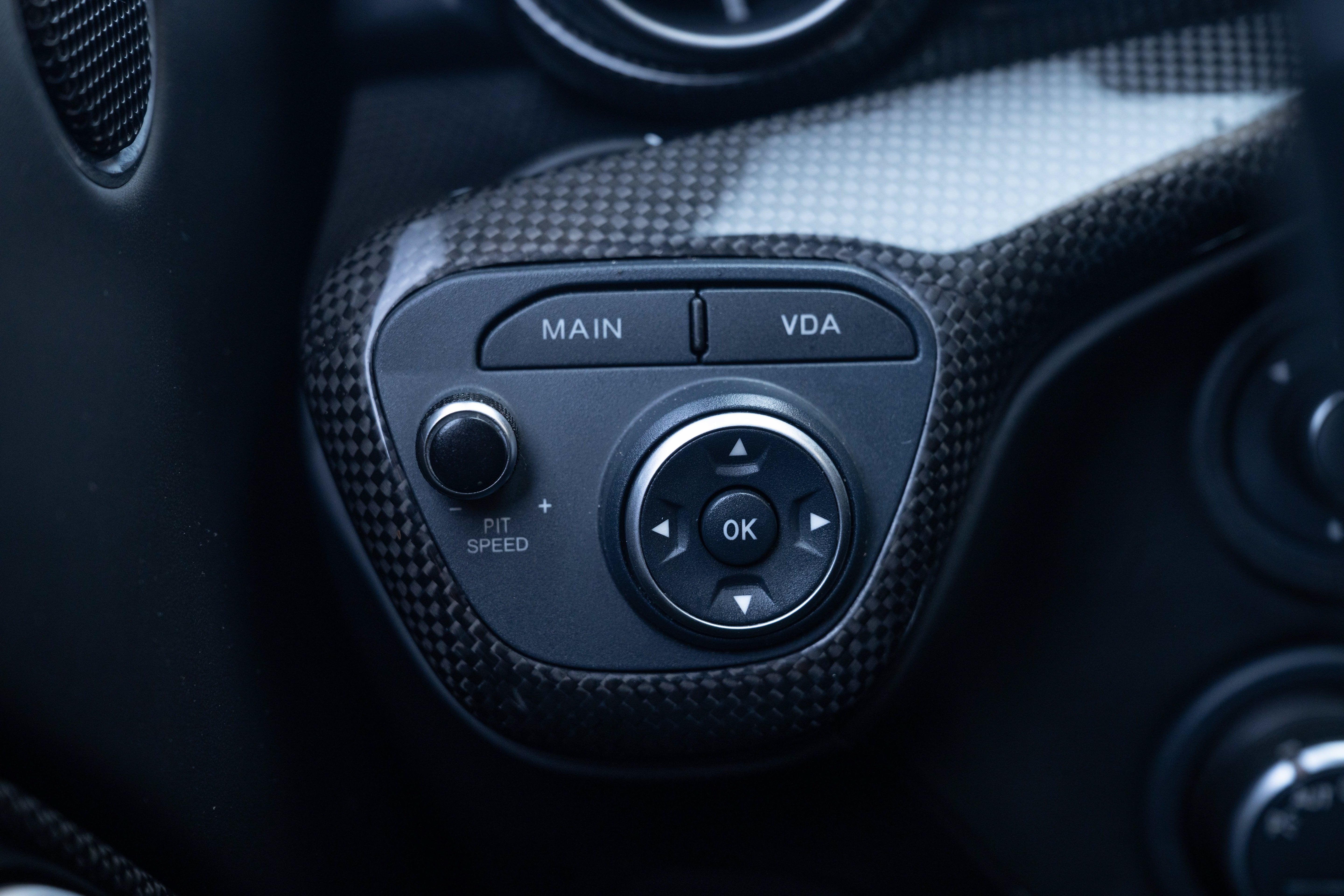 Used 2013 Nero Ferrari Berlinetta image 34
