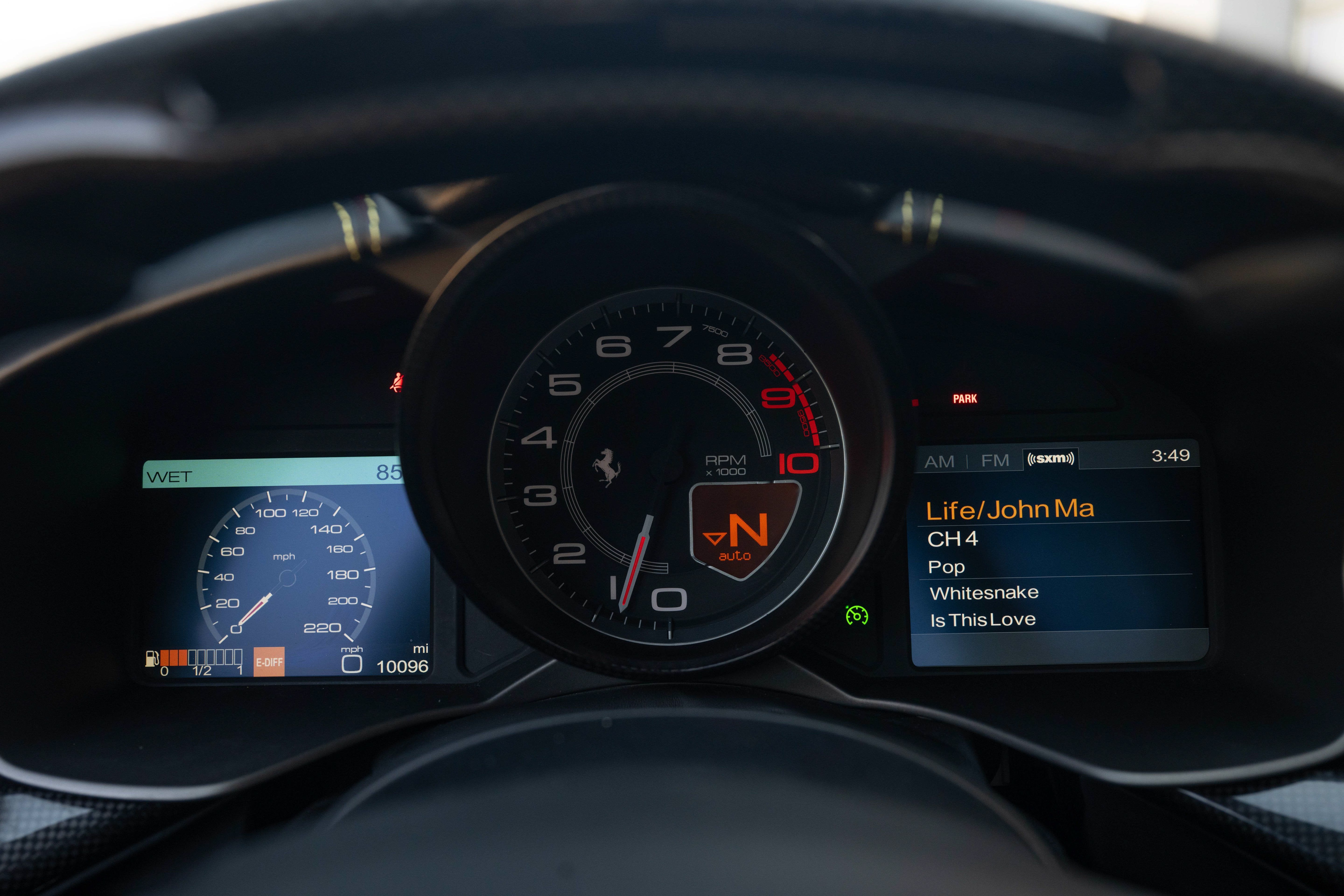 Used 2013 Nero Ferrari Berlinetta image 38