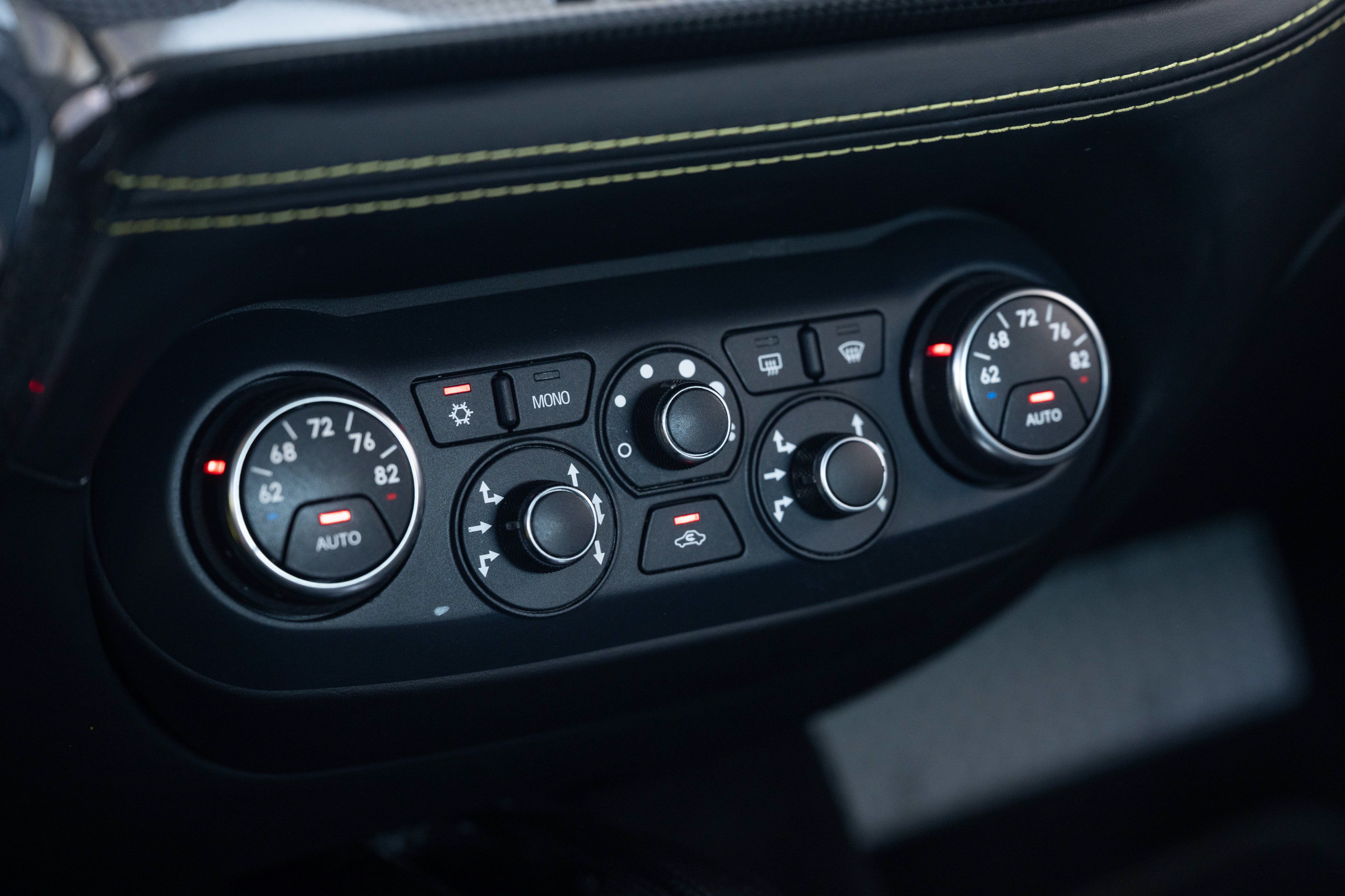 Used 2013 Nero Ferrari Berlinetta image 47