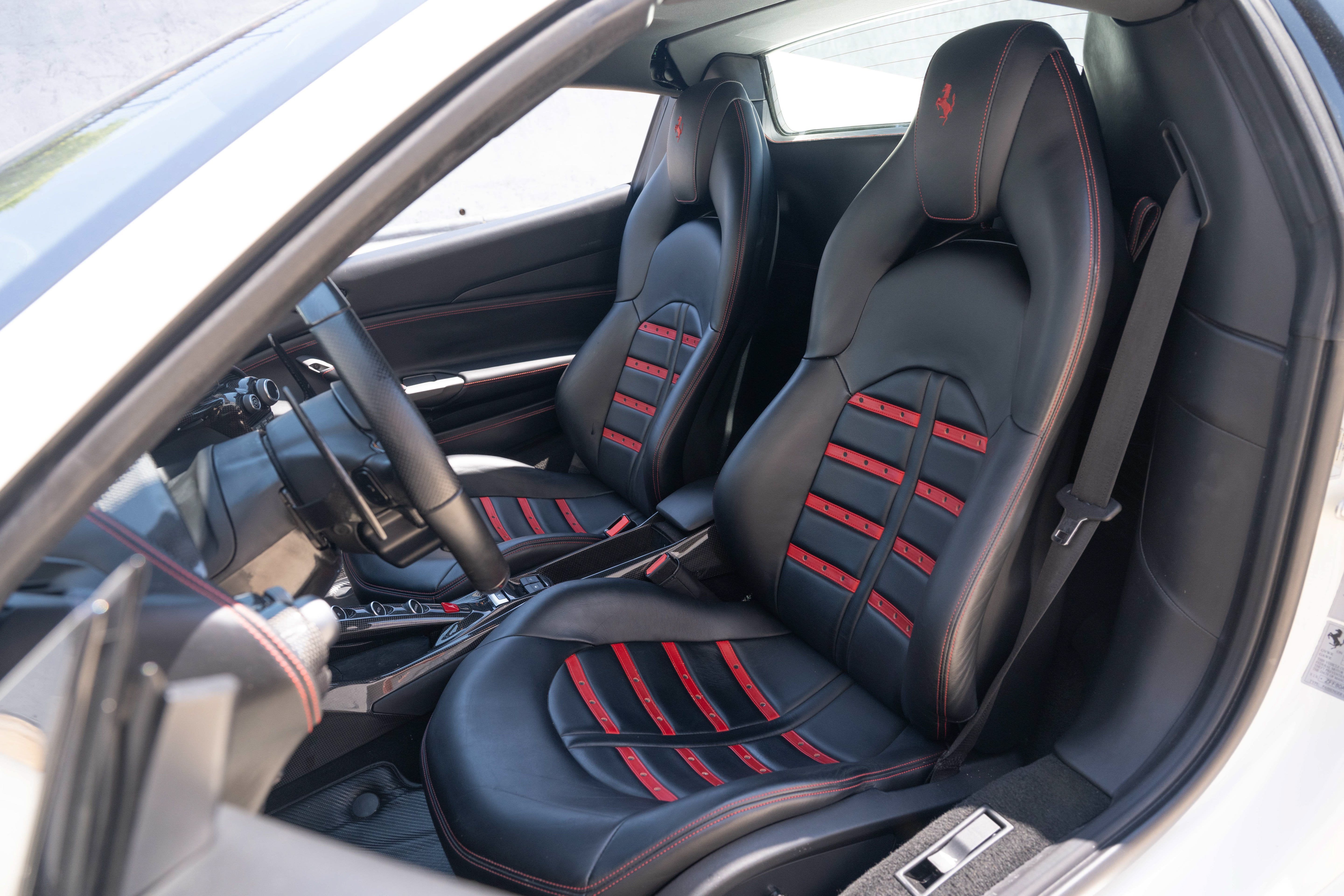 Used 2018 Bianco Avus Ferrari Base image 31