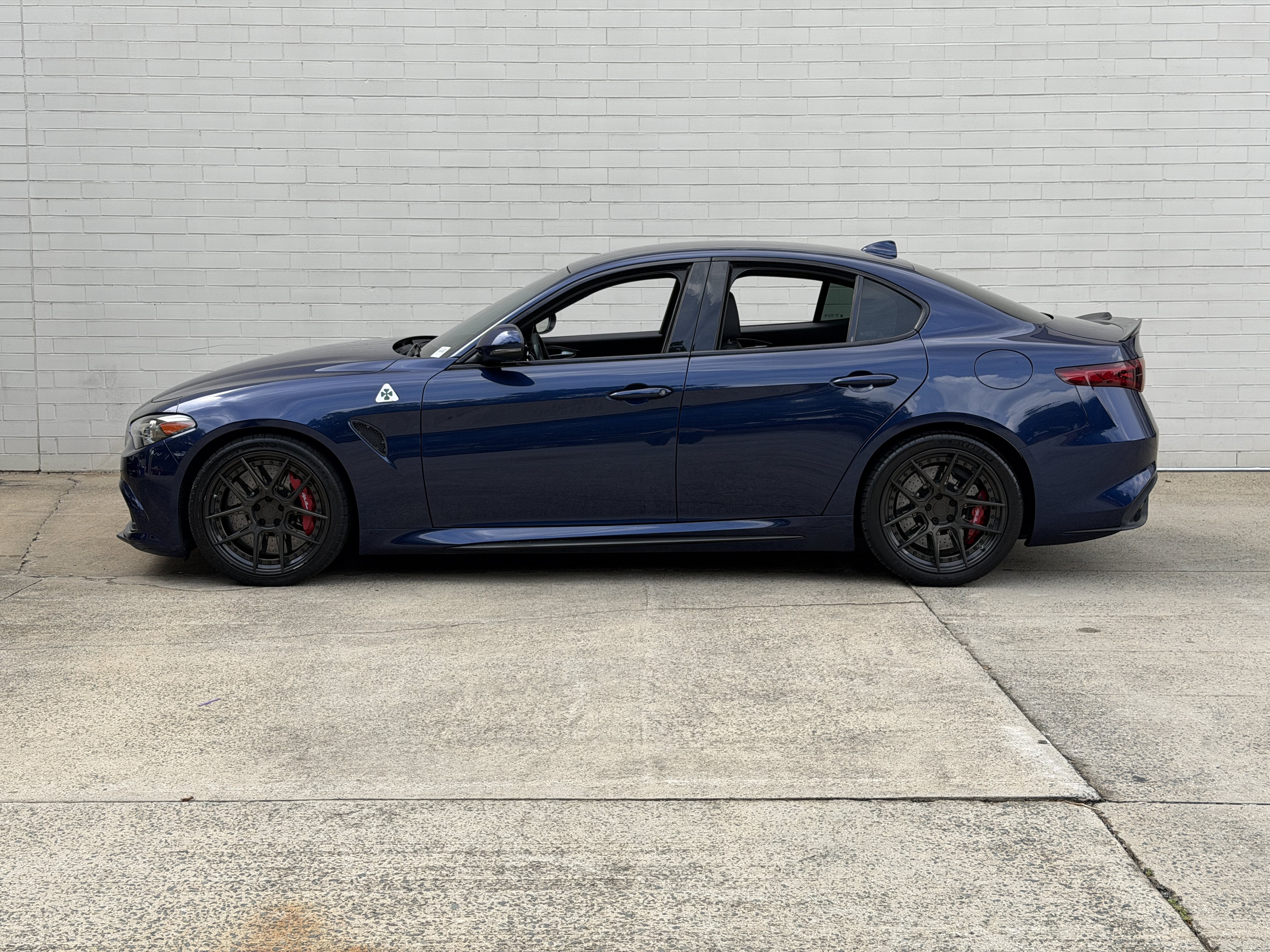 Used 2018 Montecarlo Blue Metallic Alfa Romeo Quadrifoglio image 6
