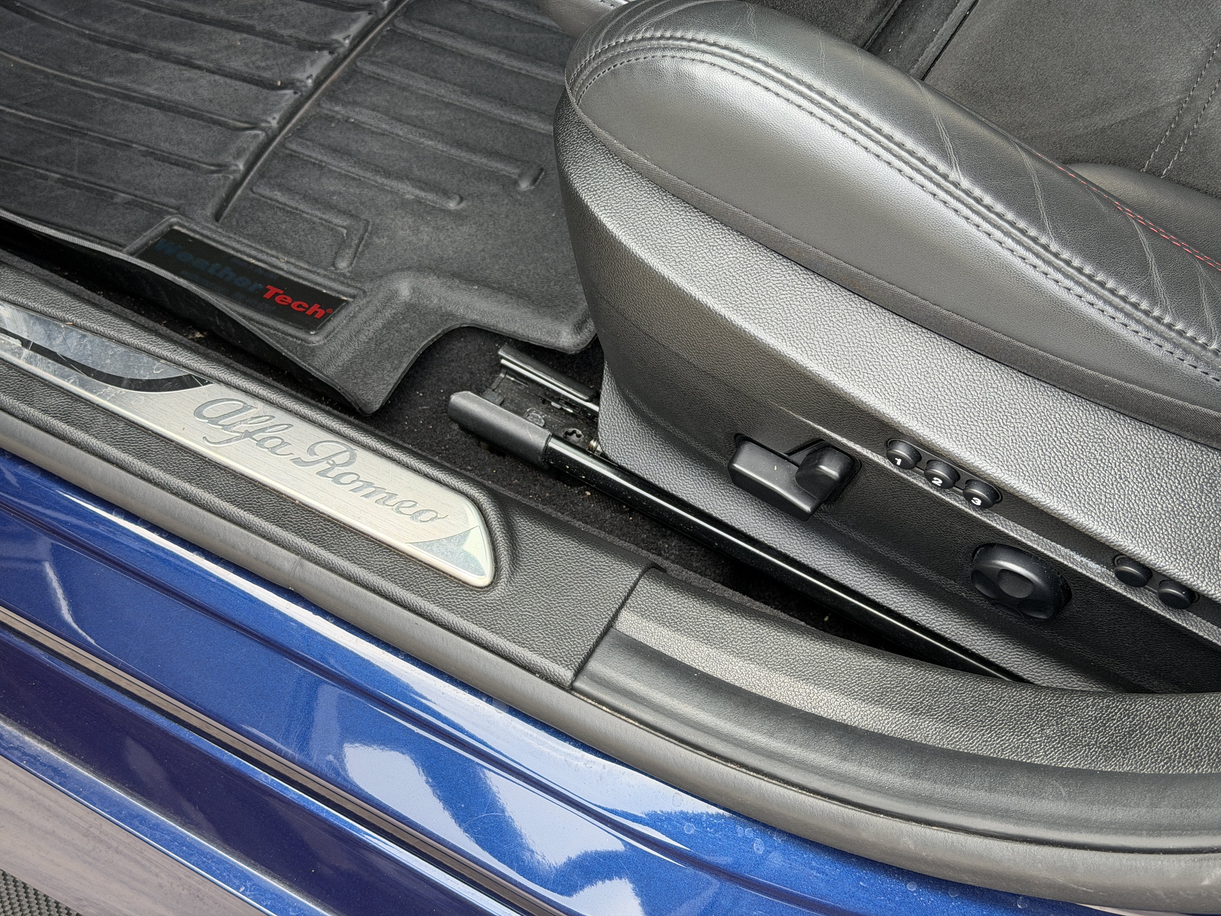 Used 2018 Montecarlo Blue Metallic Alfa Romeo Quadrifoglio image 15